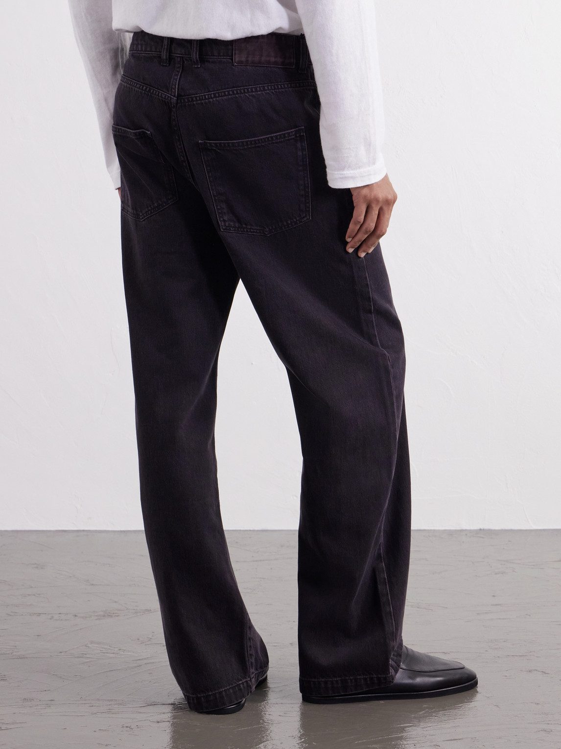 Straight Cut Straight-Leg Jeans
