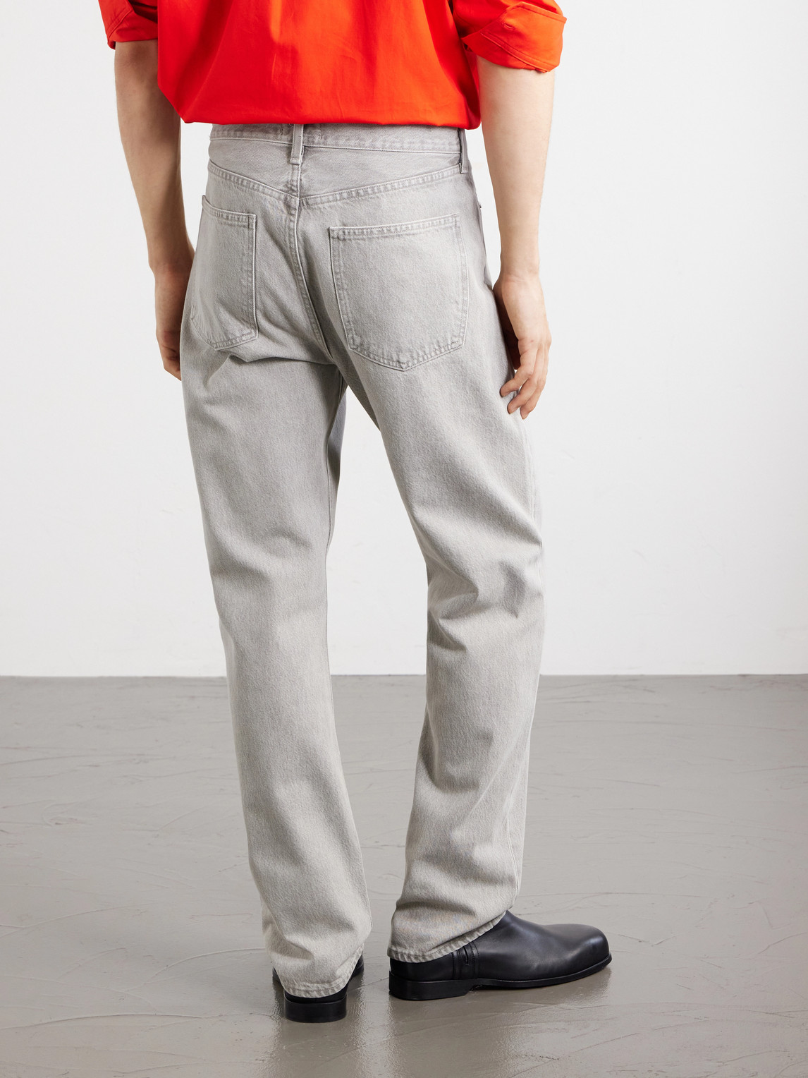 90'S Straight-Leg Jeans