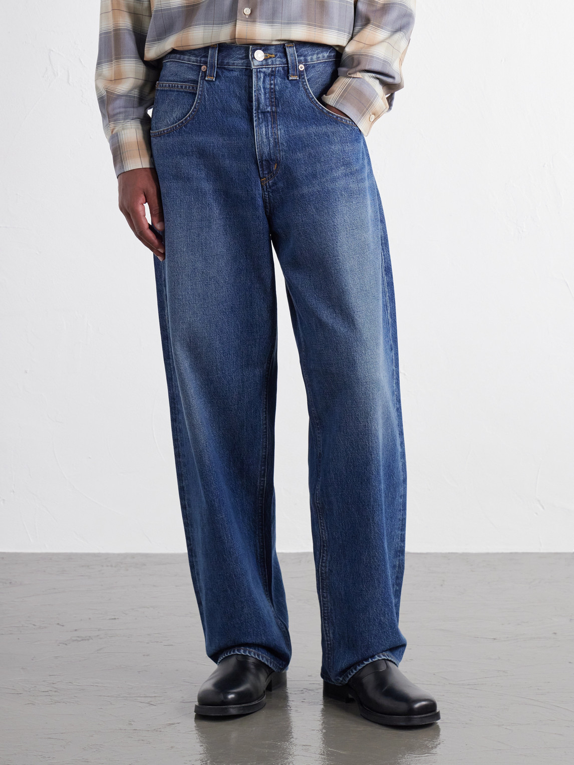 Fusion Wide-Leg Jeans
