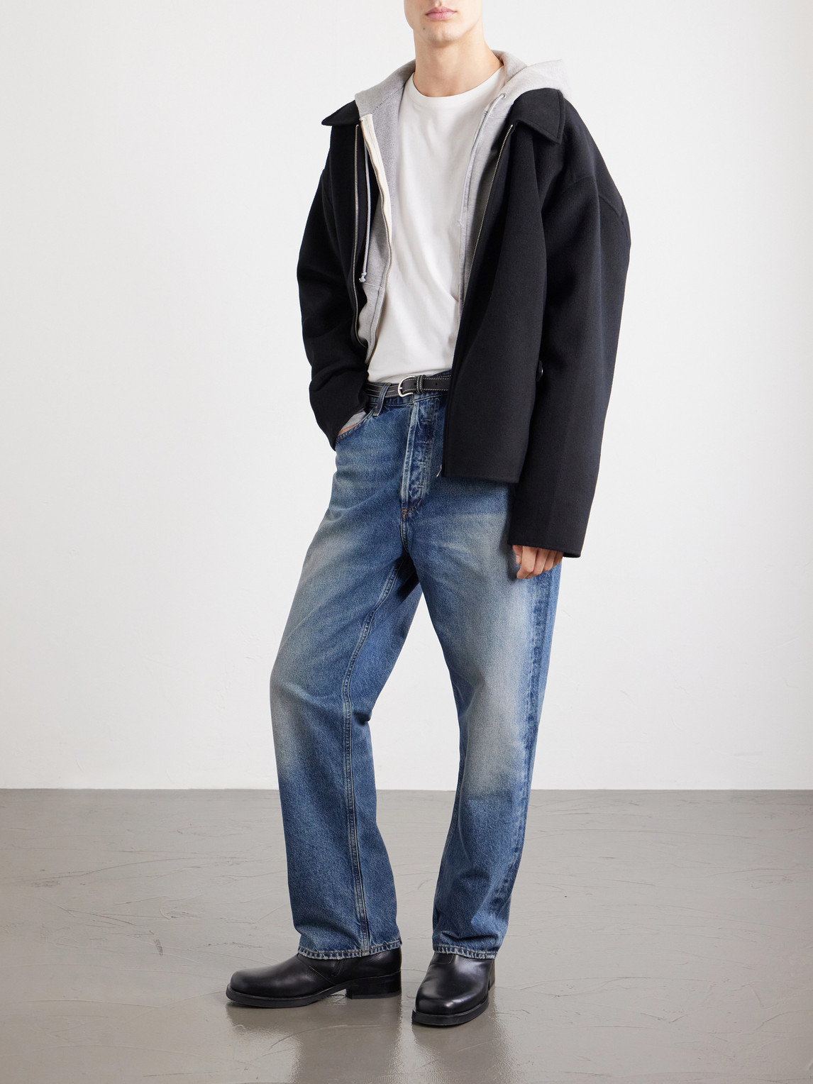 90'S Straight-Leg Jeans