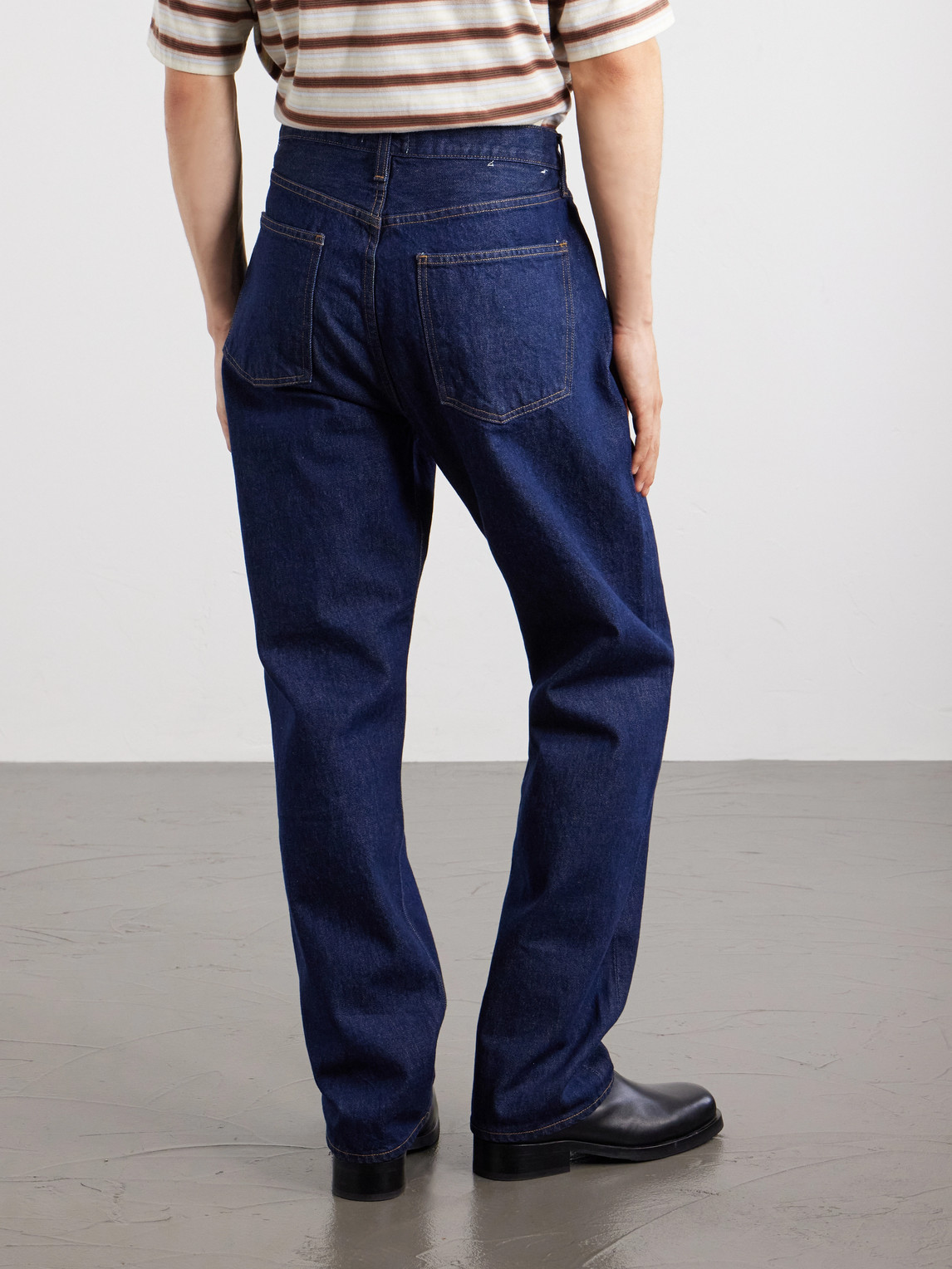 90'S Straight-Leg Jeans