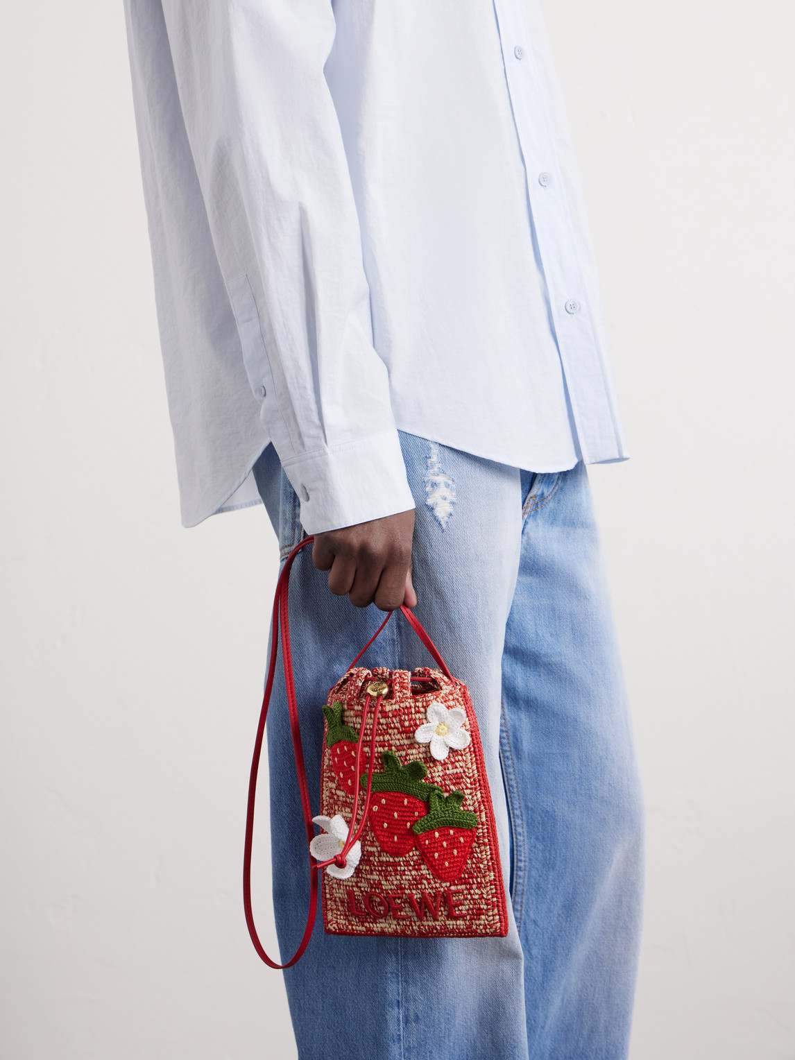 Loewe Strawberry-embellishment Raffia Crossbody Bag In Brown