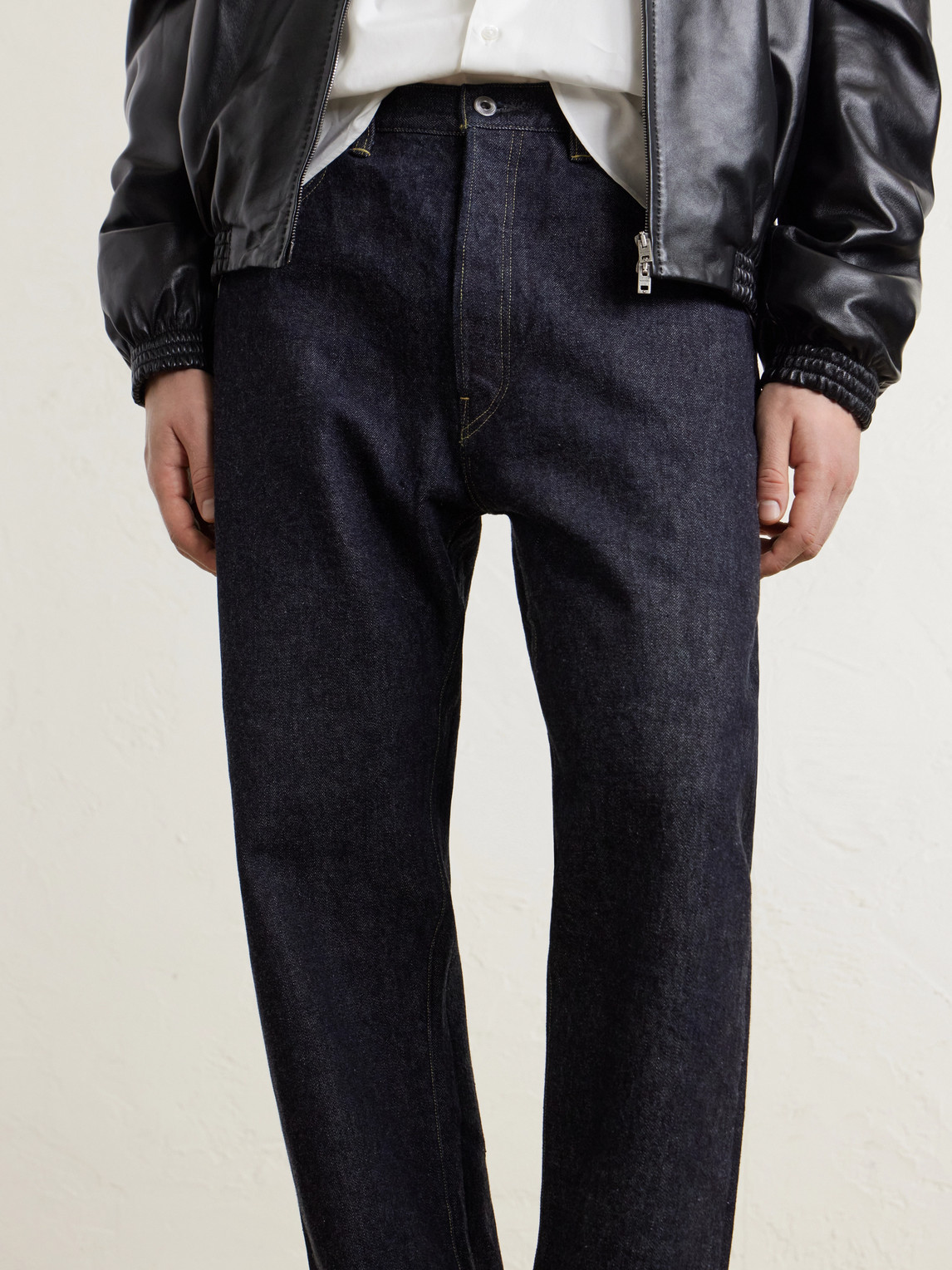 Tapered Jeans