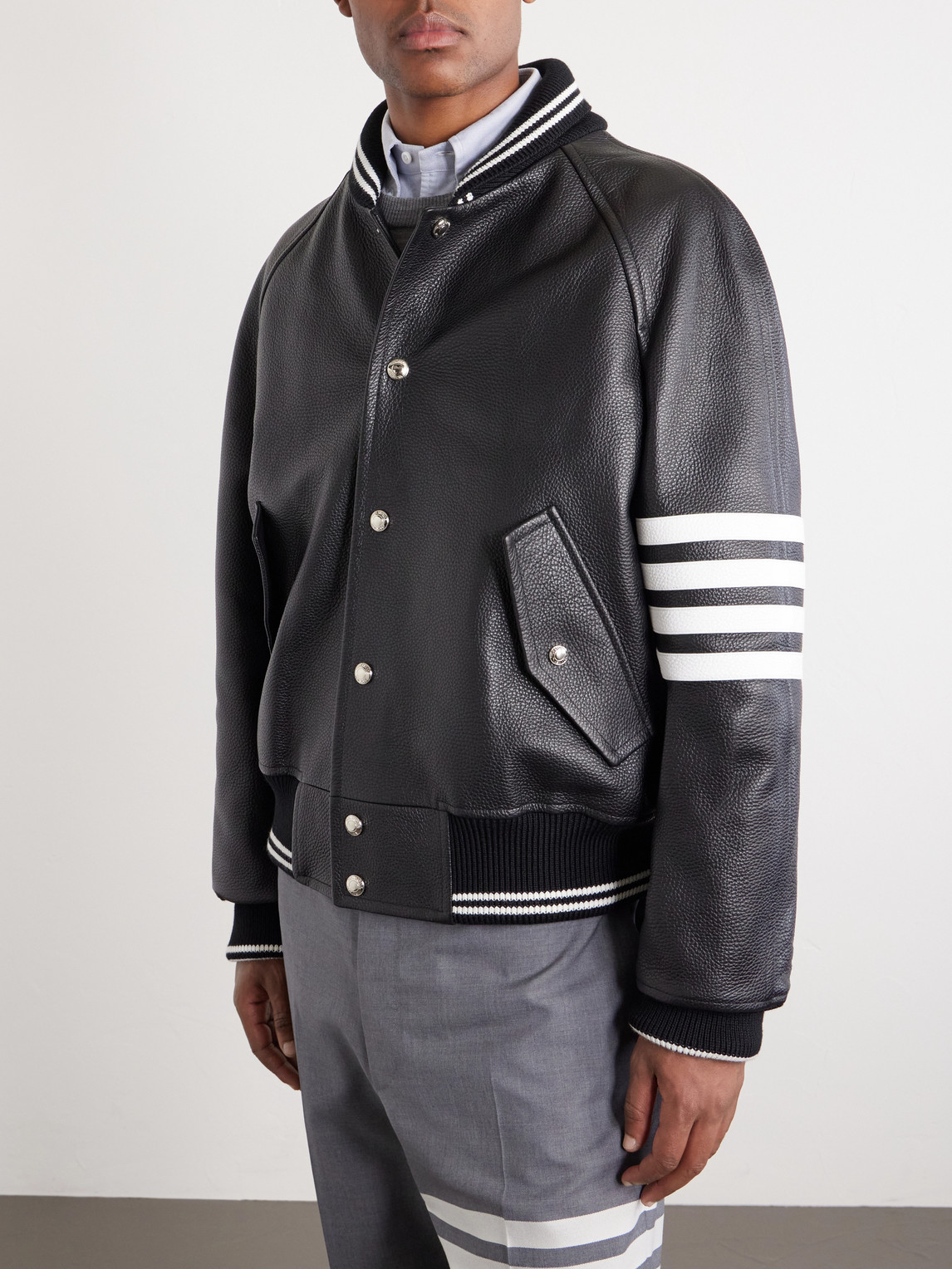 Thom Browne Coat Contrast Stripes Raglan Sleeves Pockets In Black