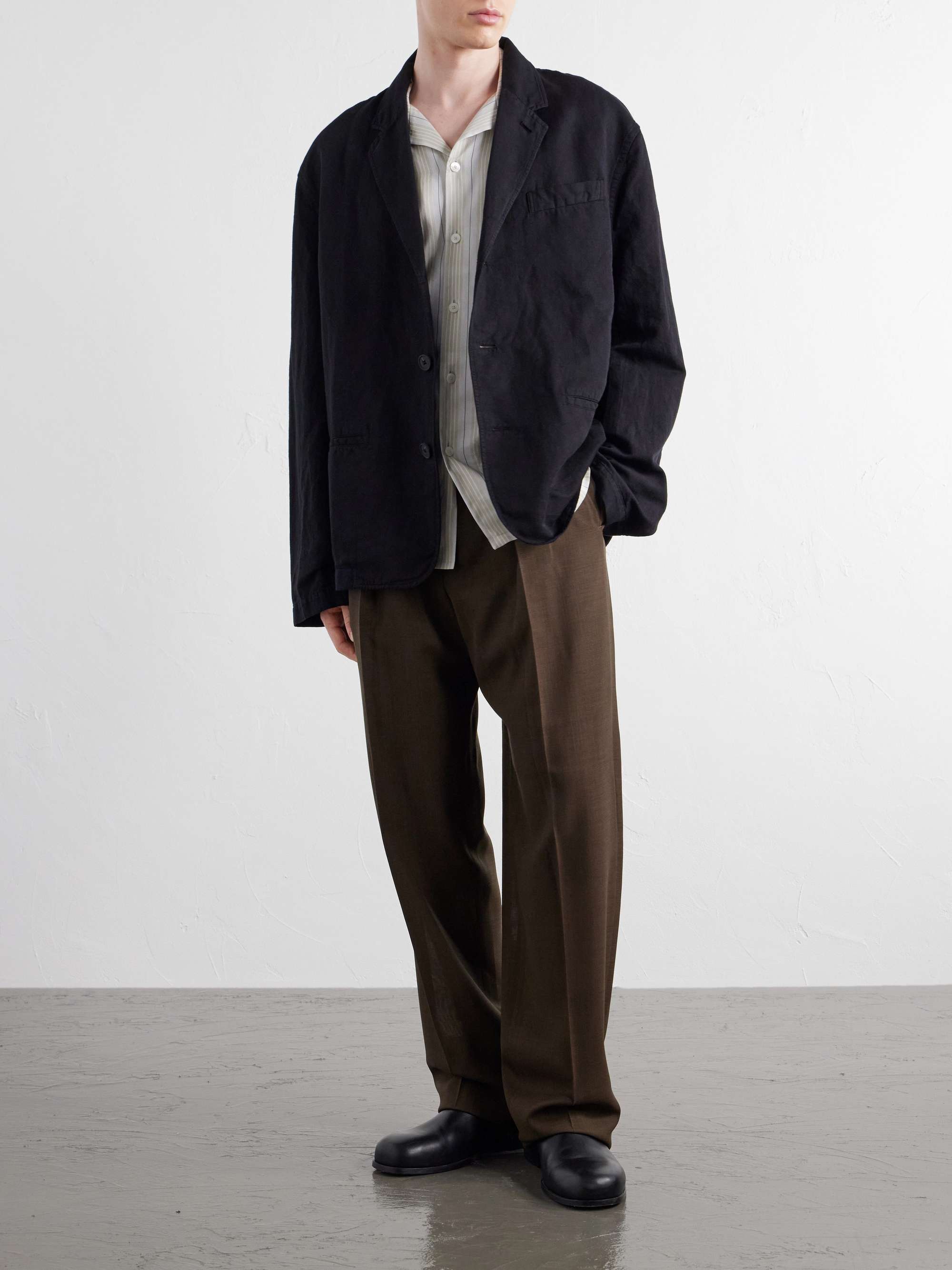STUDIO NICHOLSON 