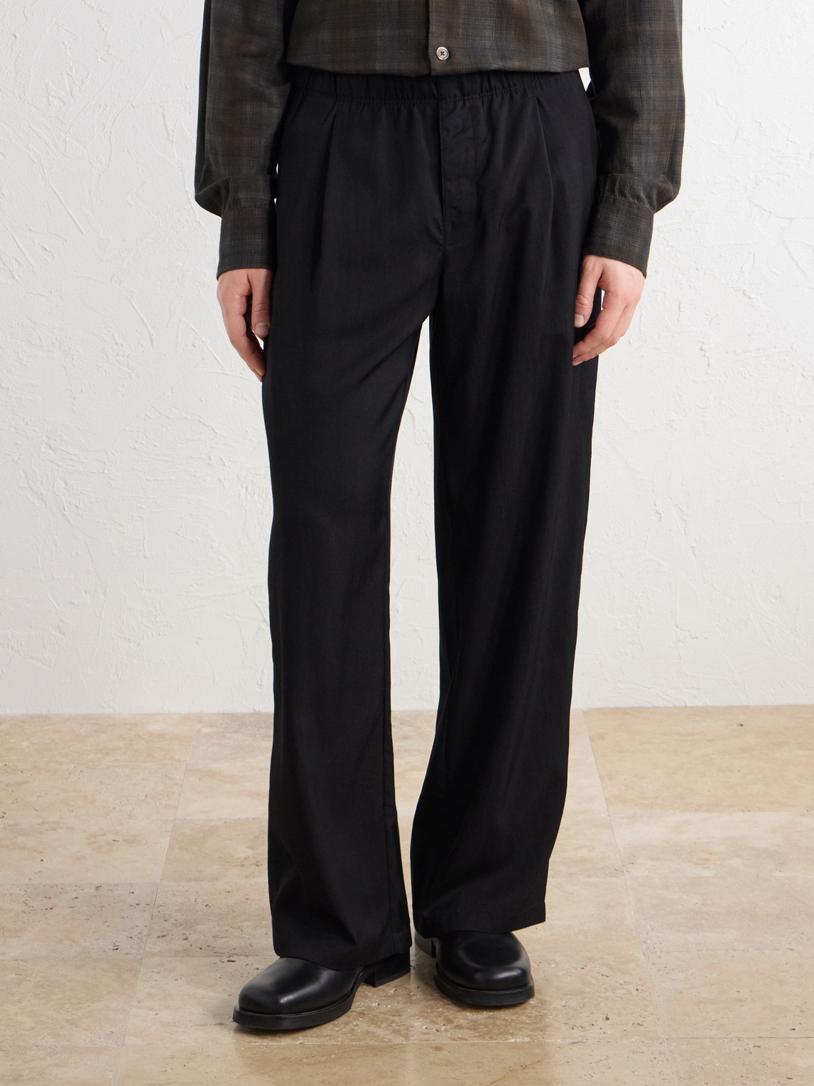 Wide-Leg Pleated Tencel™ Lyocel-Blend Twill Trousers