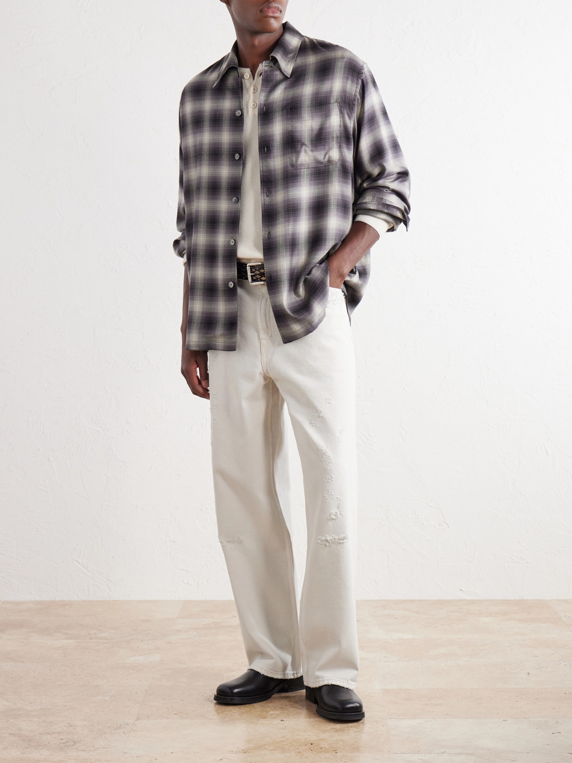 Vast Straight-Leg Distressed Jeans