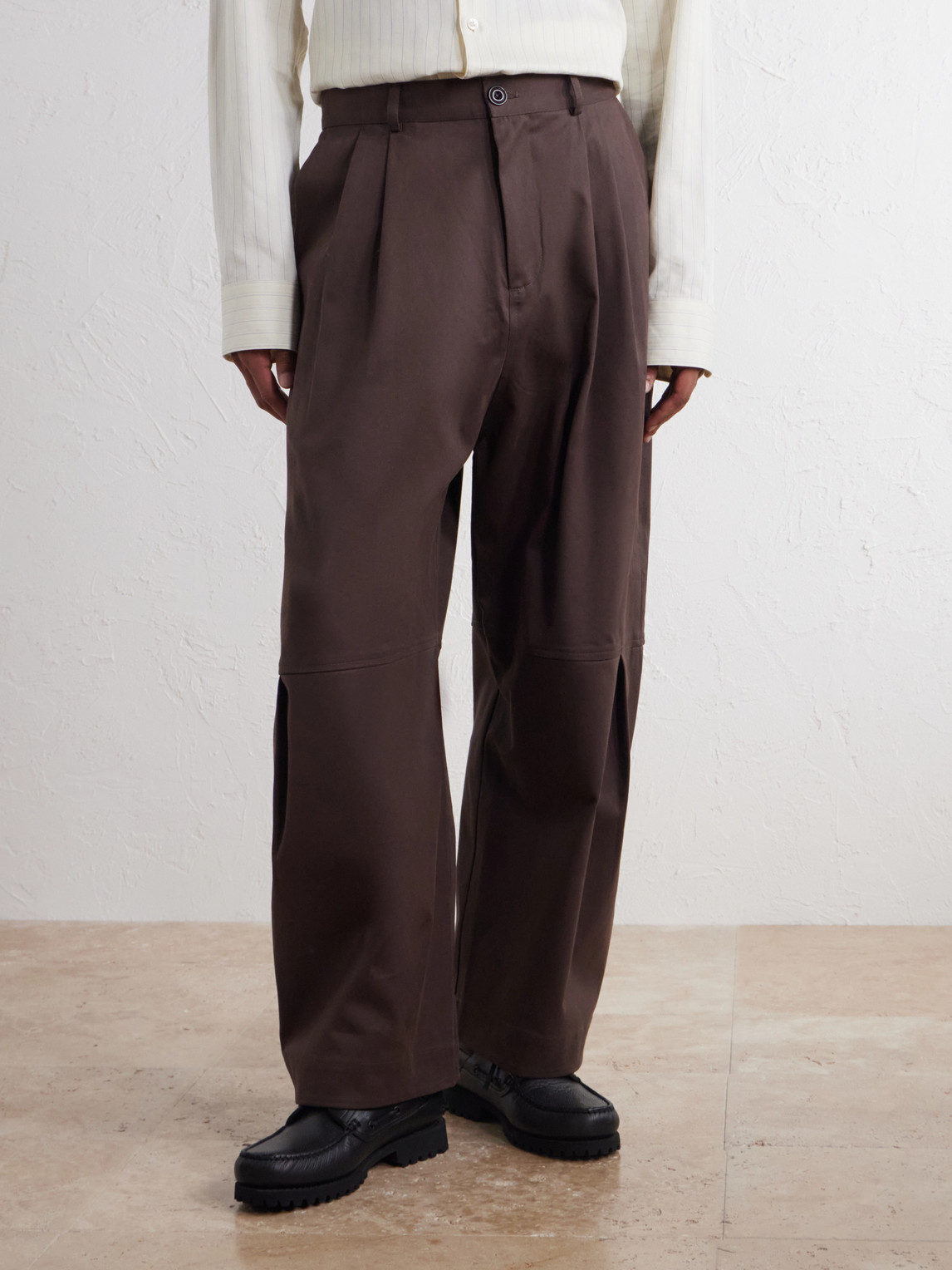 Zushi Barrel-Leg Pleated Cotton-Blend Trousers