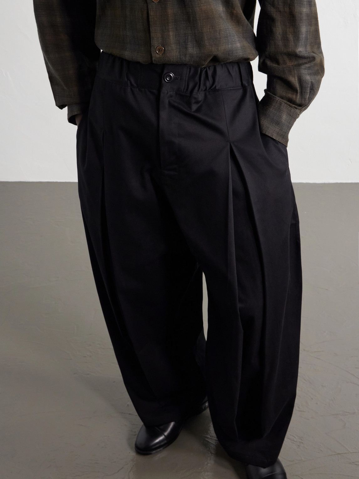 Wide-Leg Pleated Cotton-Drill Trousers