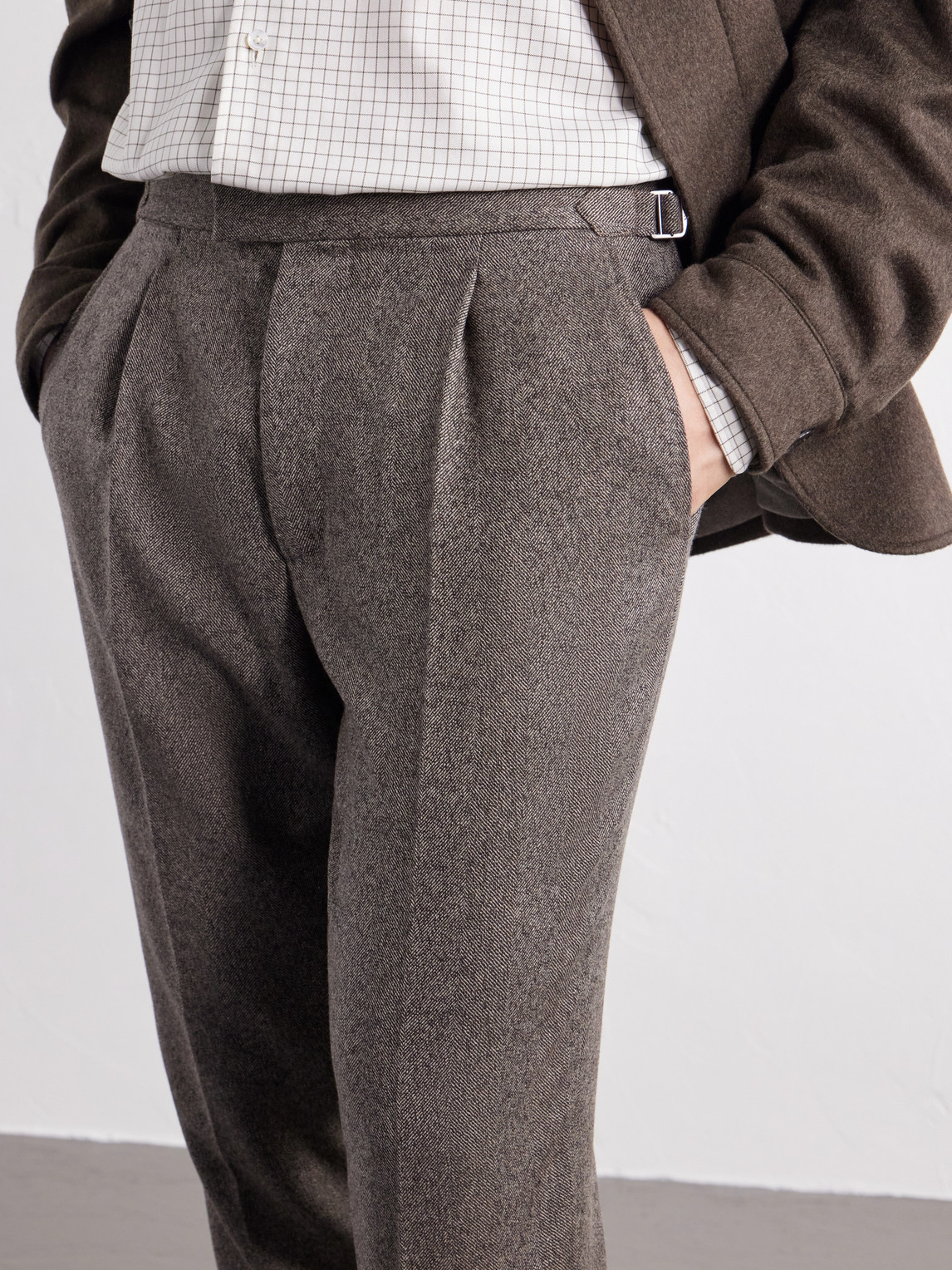 Tapered Herringbone Wool And Cashmere-Blend Trousers