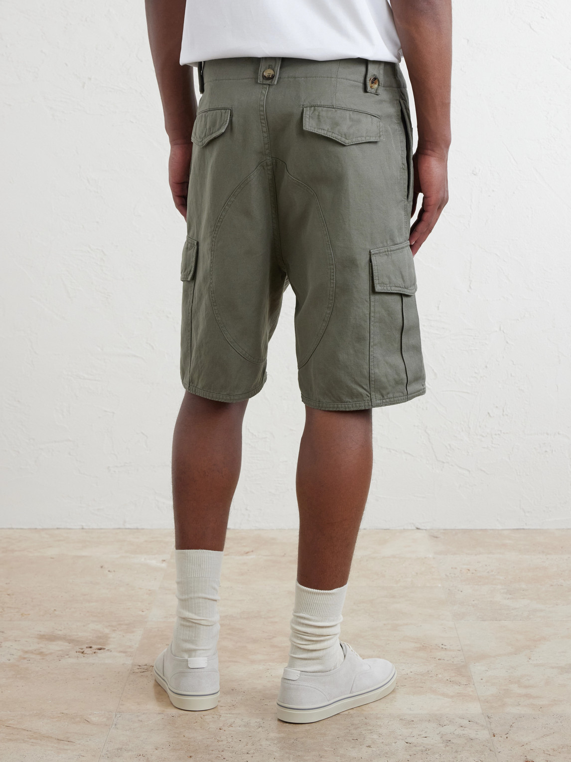  Brunello Cucinelli - Straight-leg Cotton And Linen-blend Canvas Bermuda Shorts - Men - Green - It 46 