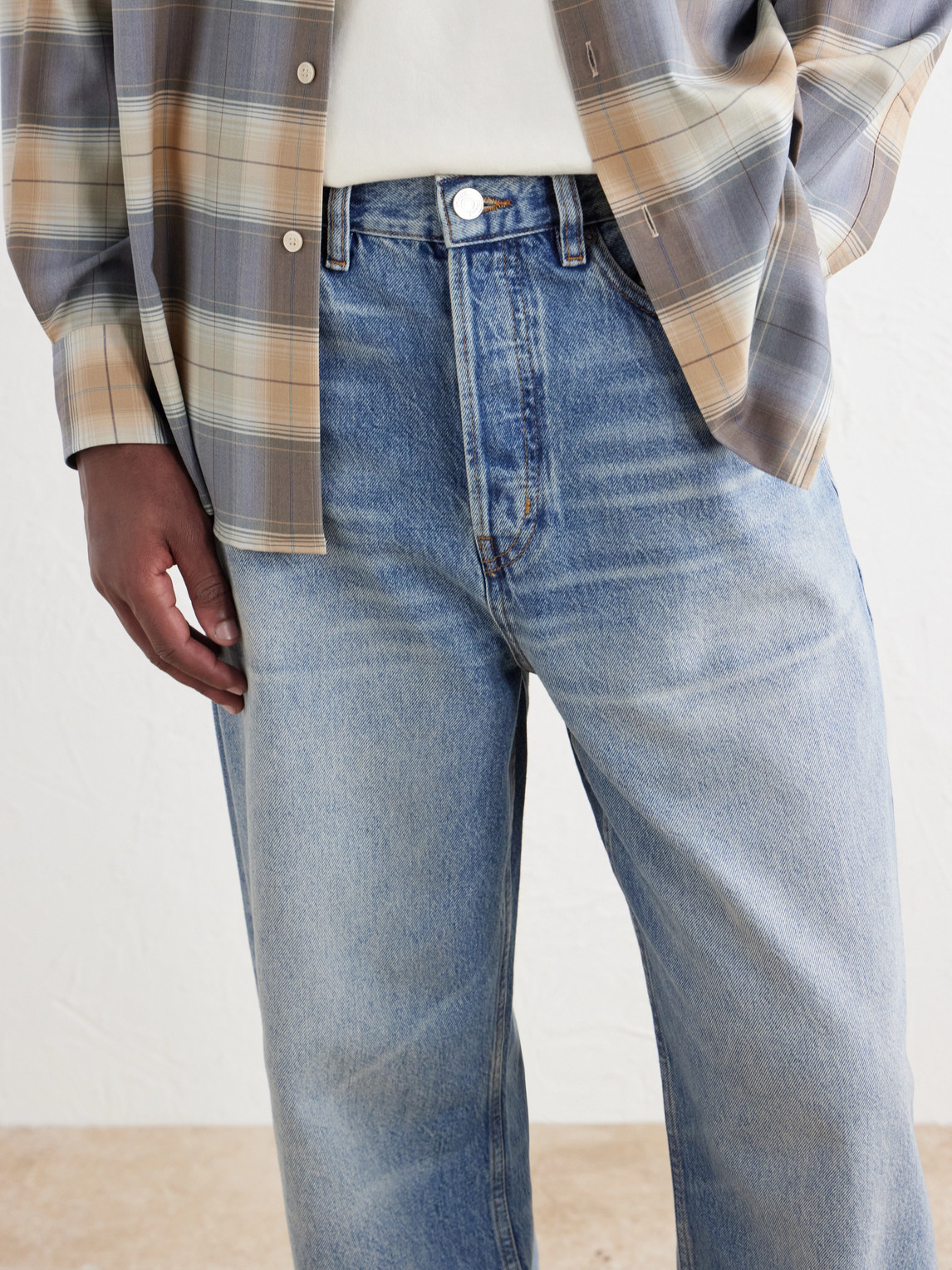 Wide-Leg Jeans
