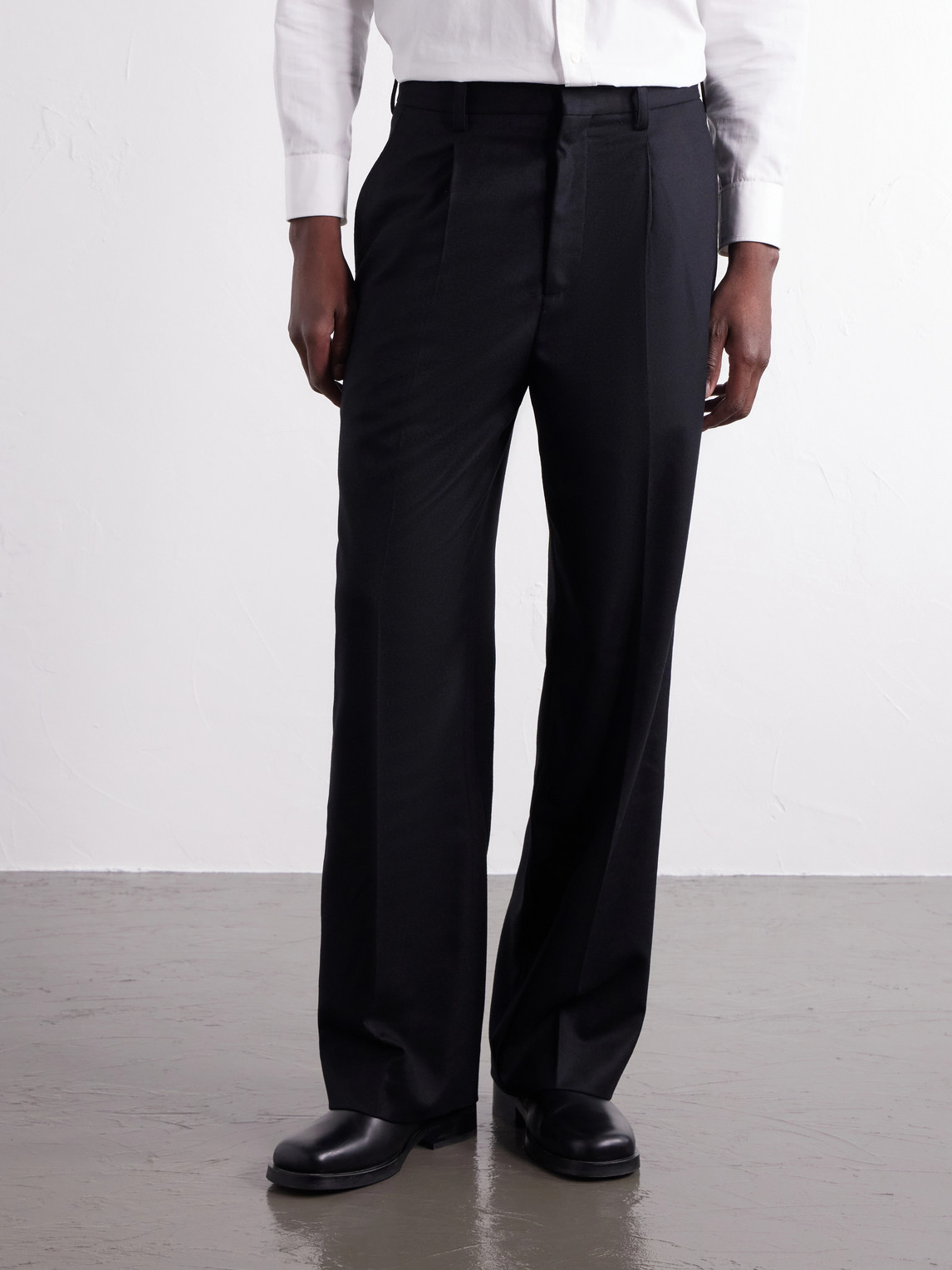 Straight-Leg Pleated Wool-Blend Flannel Trousers