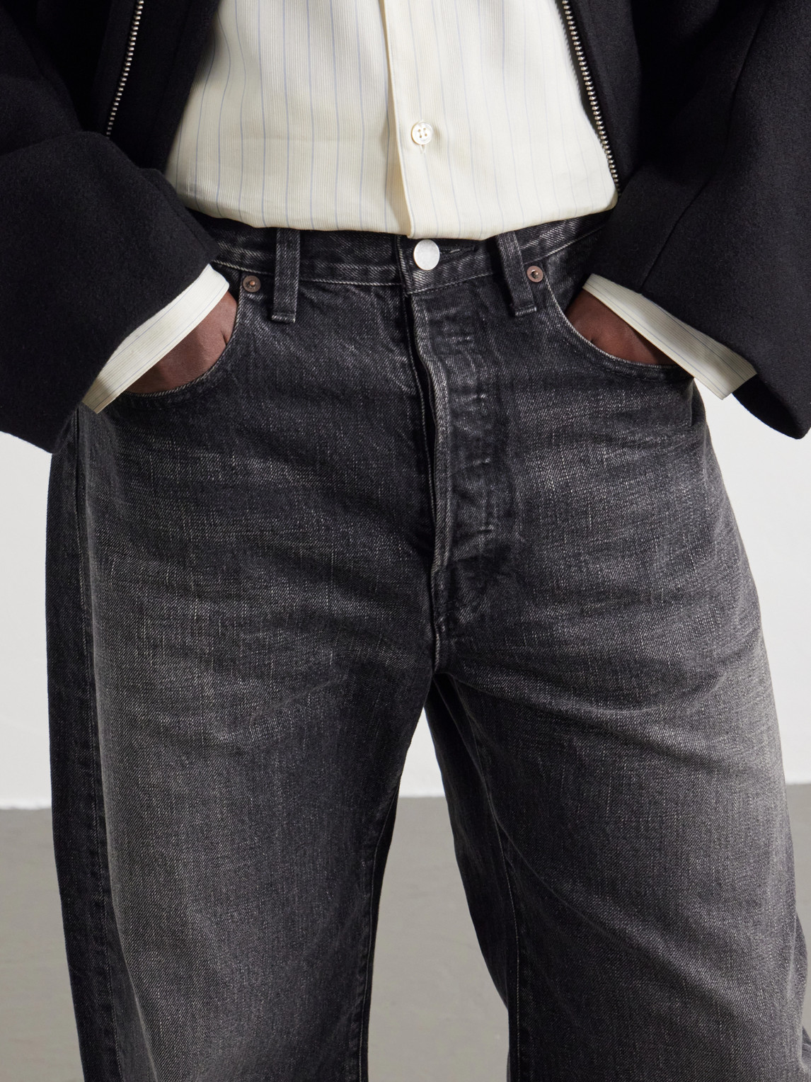 Barrel-Leg Jeans