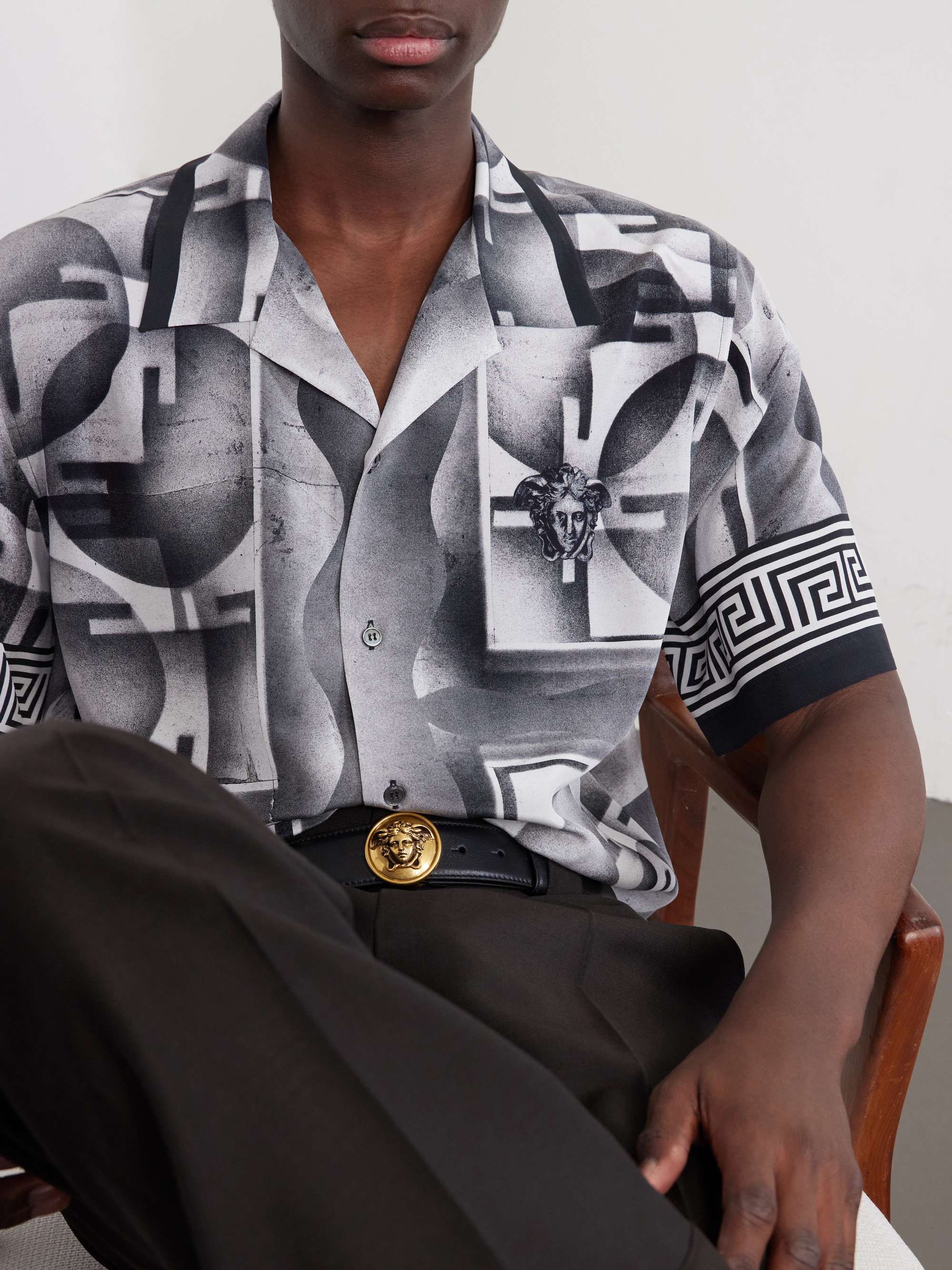 こにちわ『THE SAME GUY』クリスチャンオードジェーワッチキャップ VERSACE Camp-Collar Printed Silk-Crepe De Chine Shirt for Men | MR