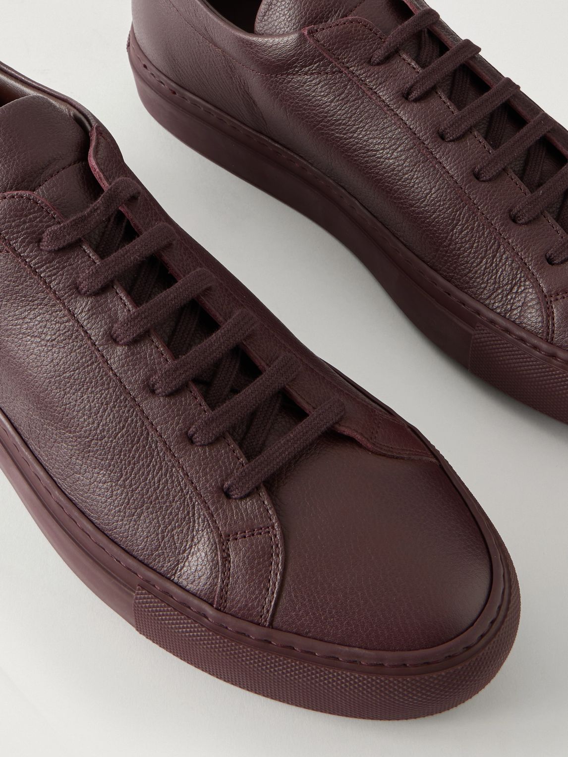 COMMON PROJECTS 아킬레스 풀 그레인 가죽 스니커즈