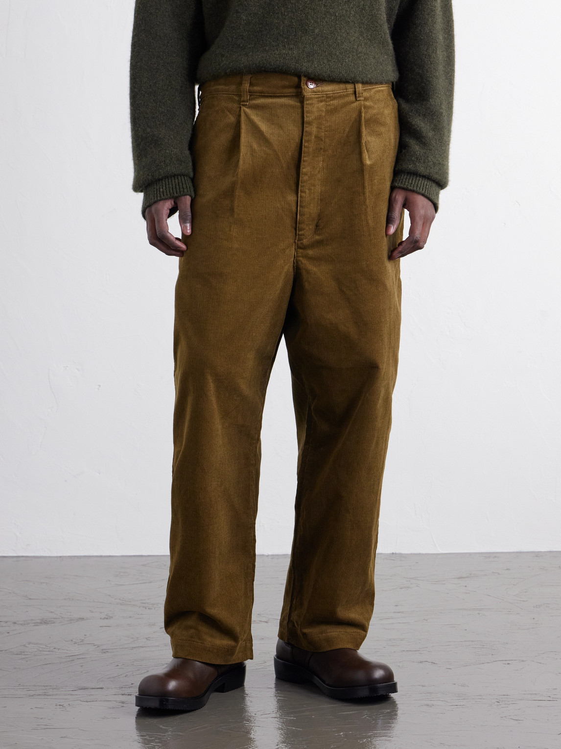 Wide-Leg Pleated Garment-Washed Cotton-Blend Corduroy