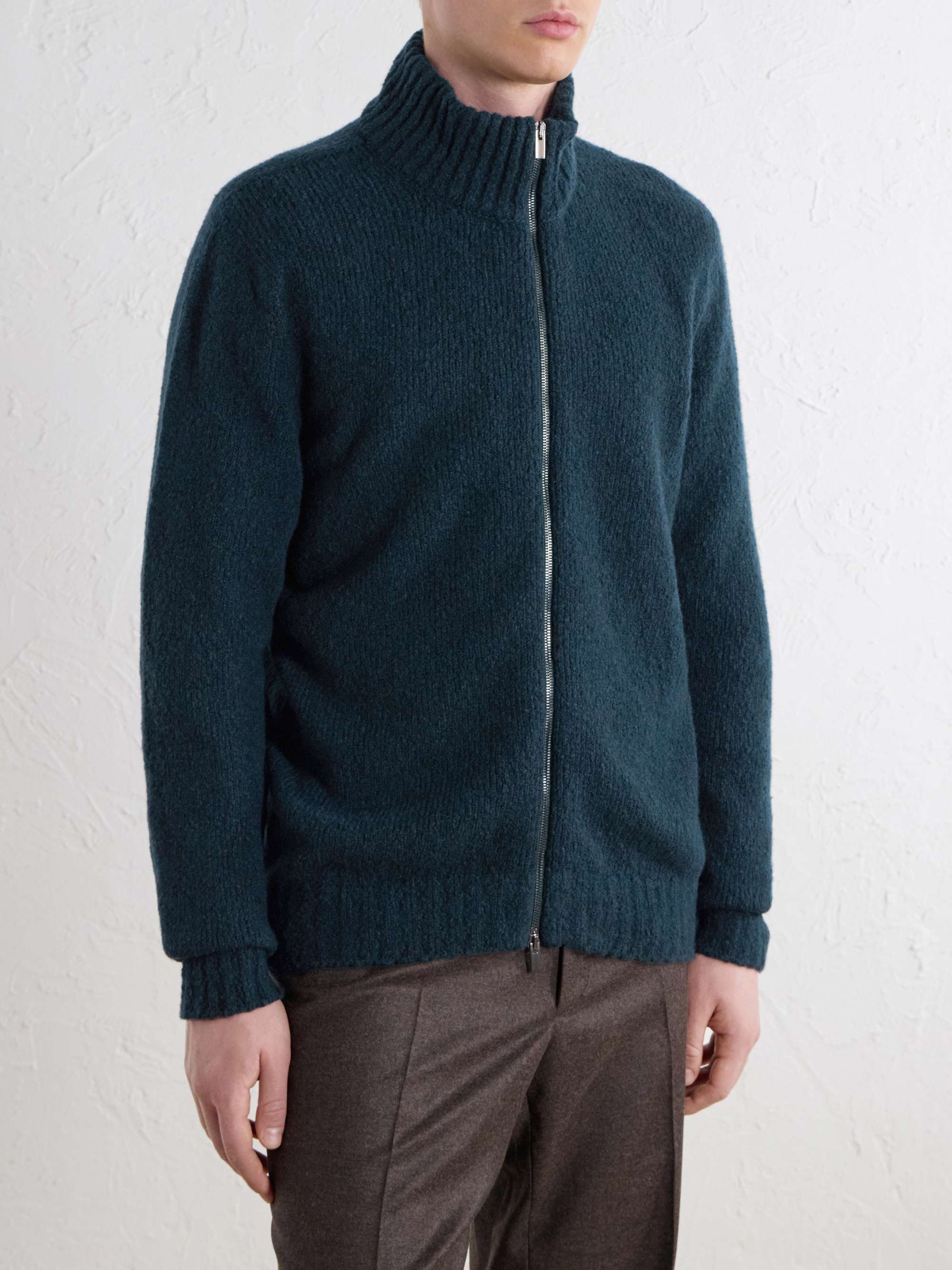 THOM SWEENEY 