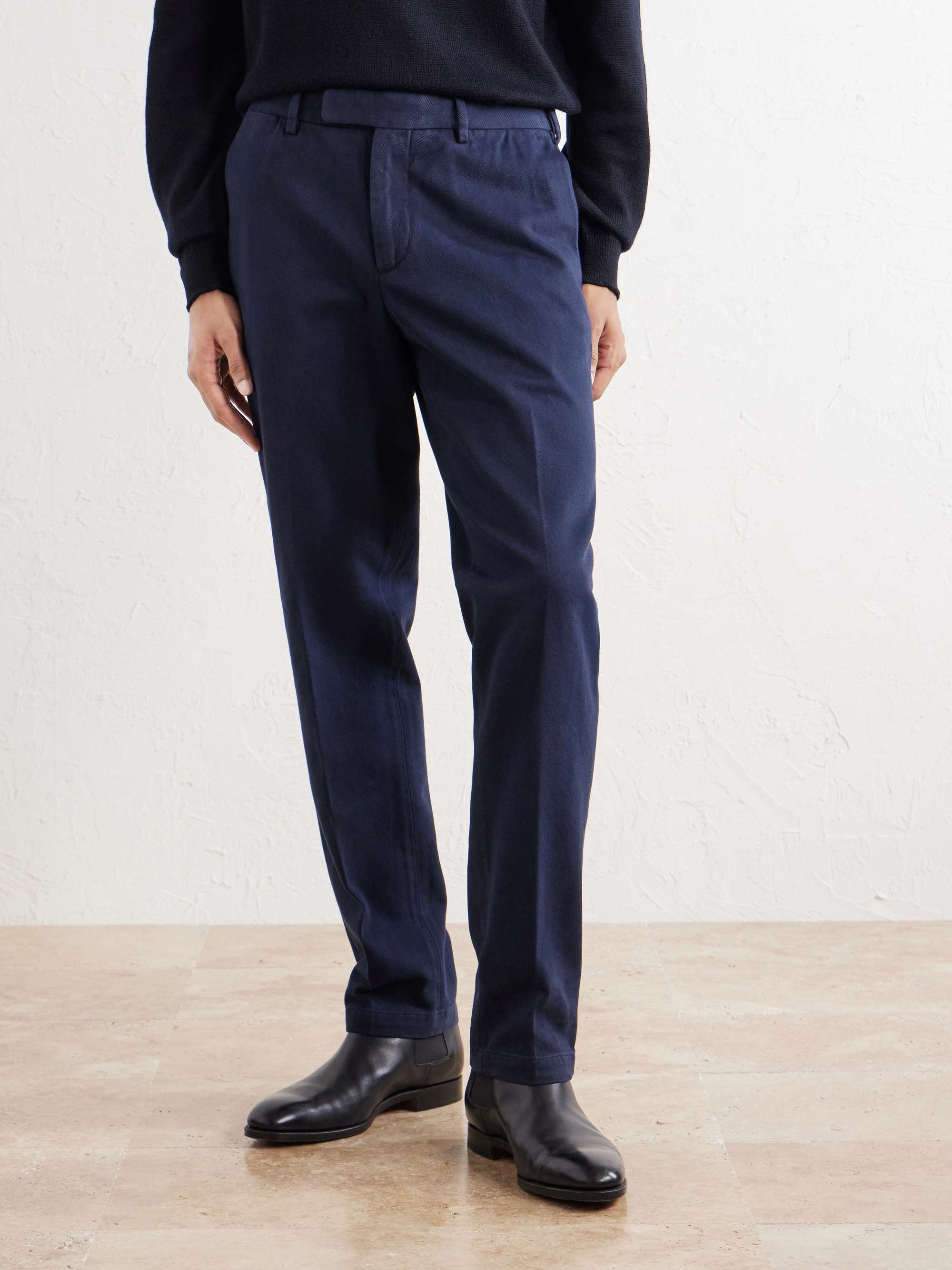 THOM SWEENEY 