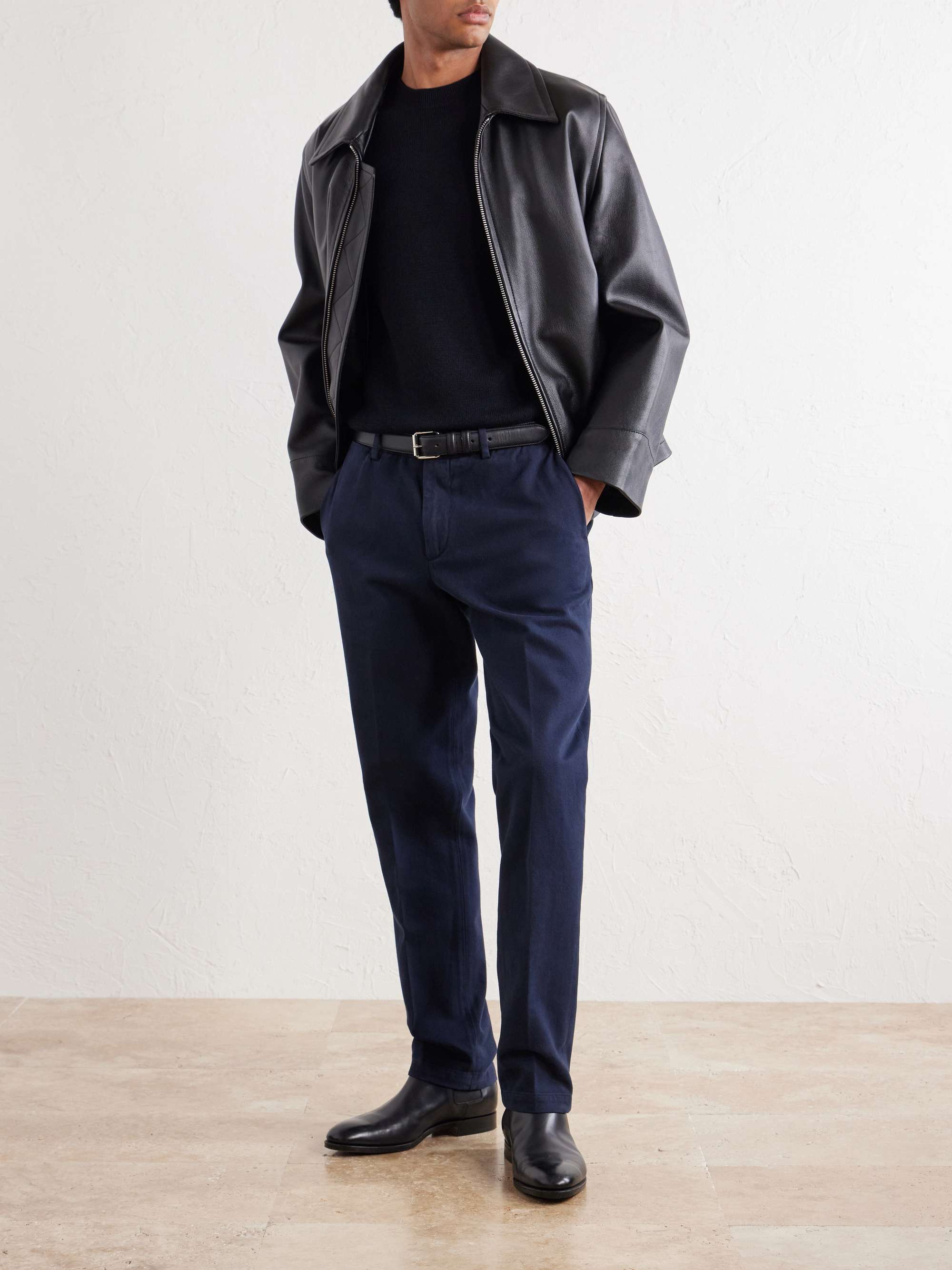 THOM SWEENEY 
