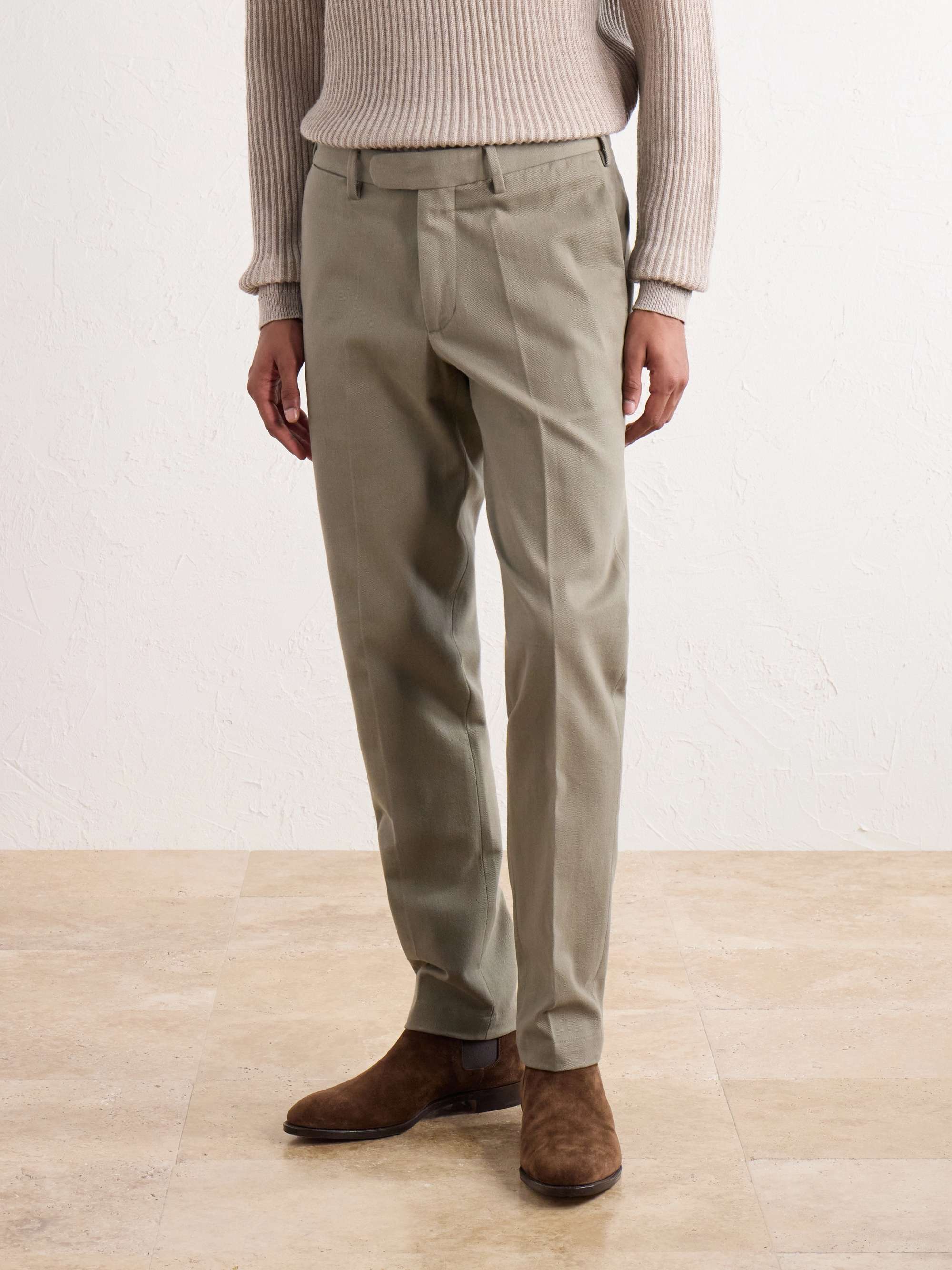 THOM SWEENEY 