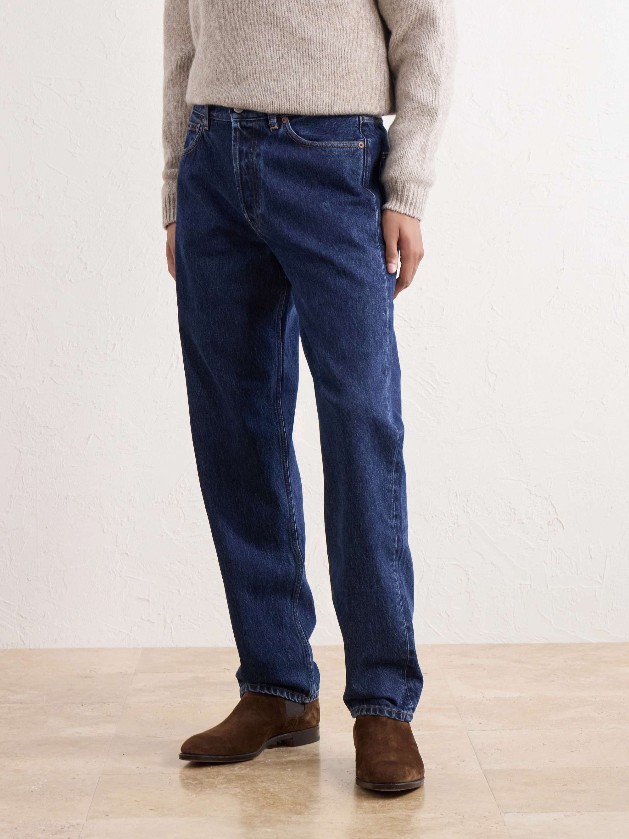 THOM SWEENEY 