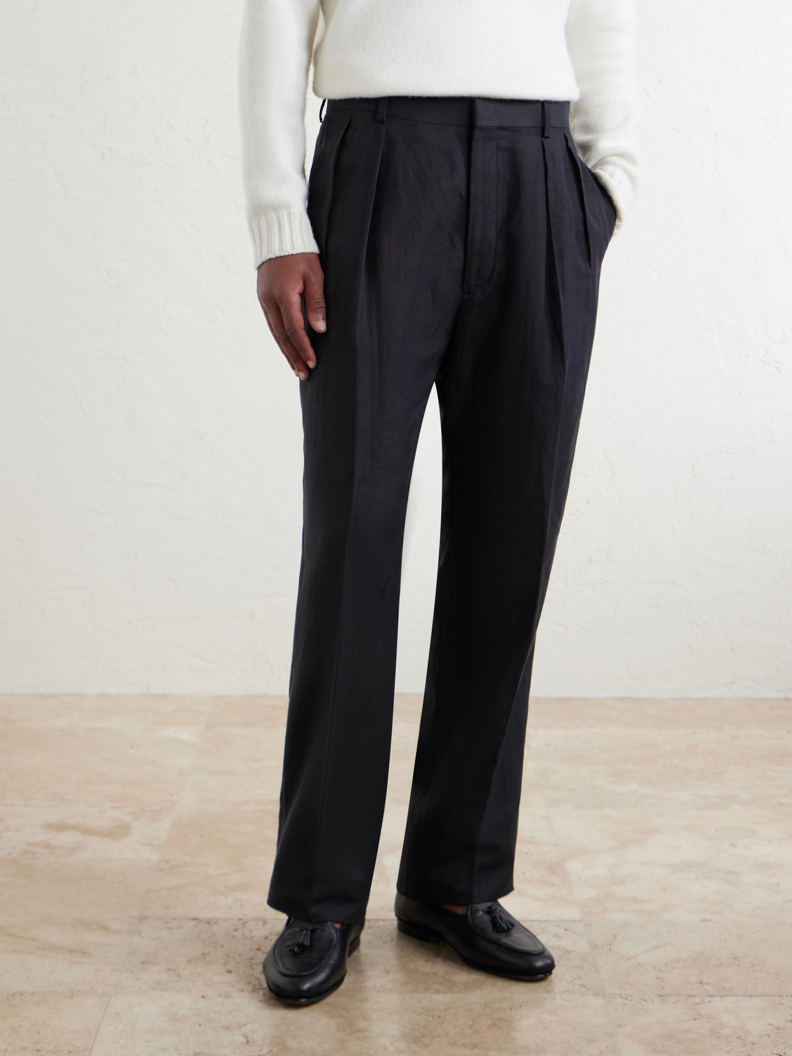  Ralph Lauren Purple Label - Straight-leg Pleated Silk And Linen-blend Trousers - Men - Black - Uk/us 30 