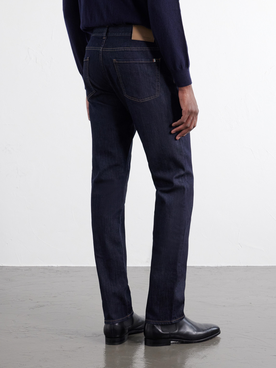 Fit Straight-Leg Jeans Slim