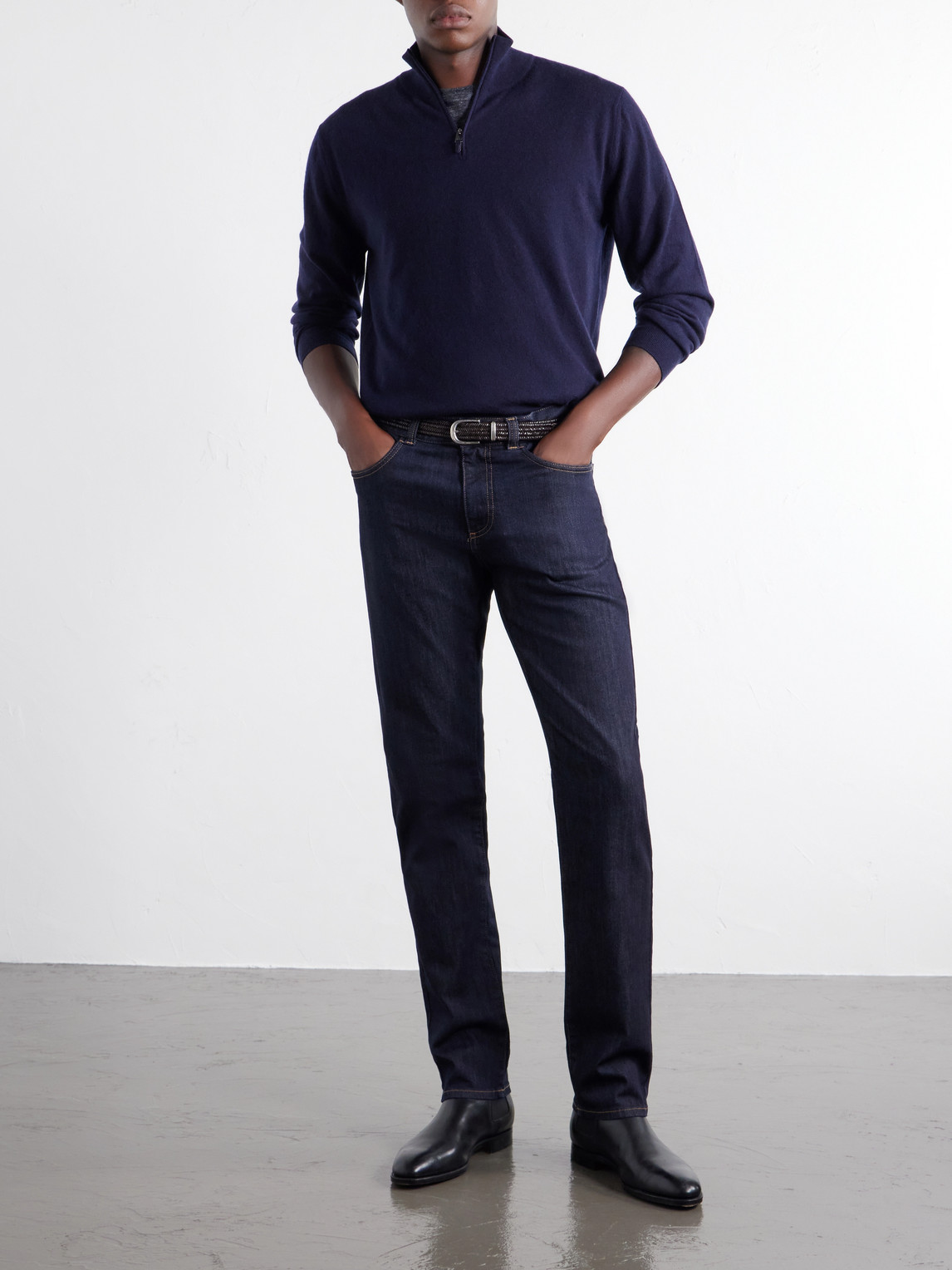Fit Straight-Leg Jeans Slim