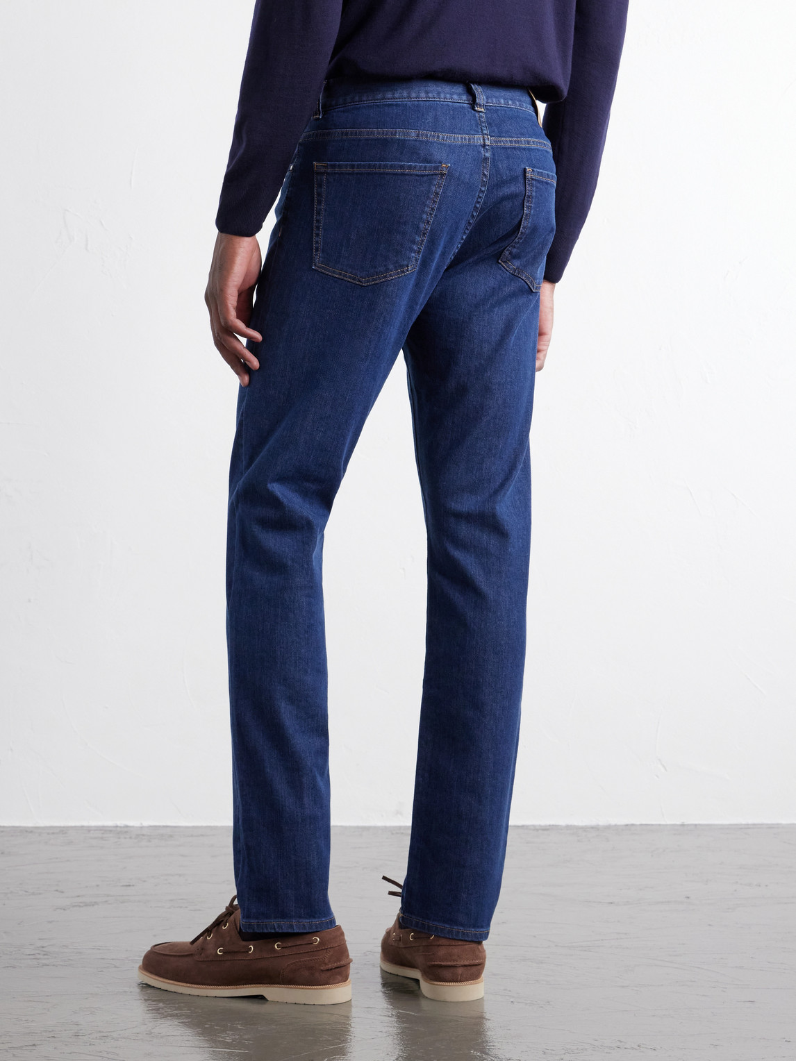 Fit Straight-Leg Jeans Slim