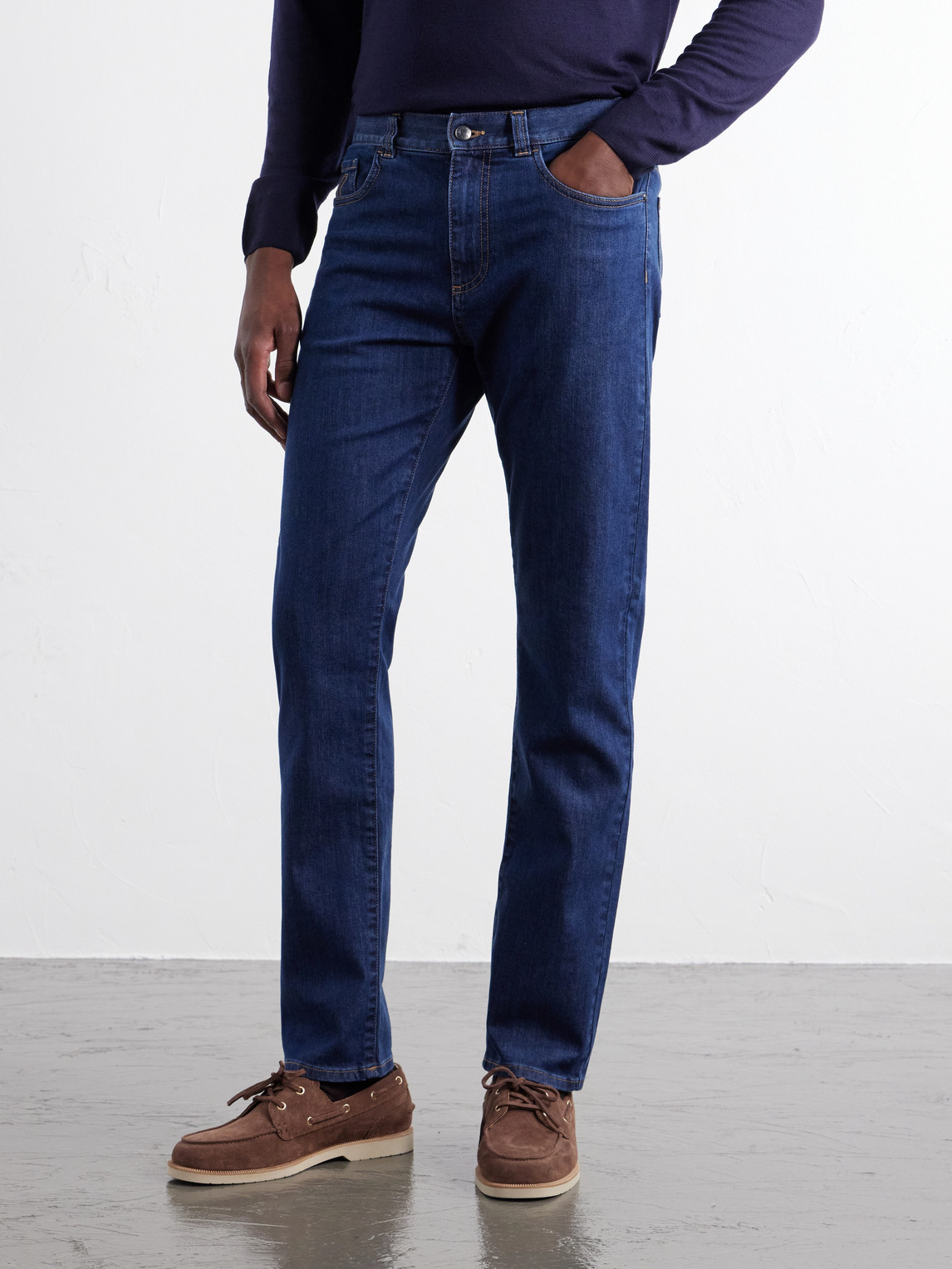 Fit Straight-Leg Jeans Slim