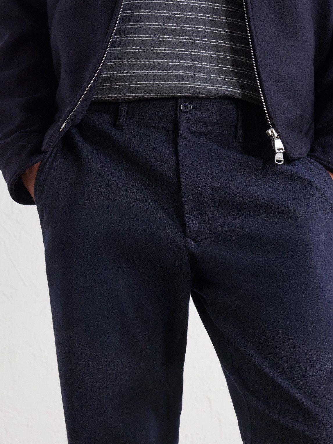 Aden 1067 Straight-Leg Recycled Grain De Poudre Trousers