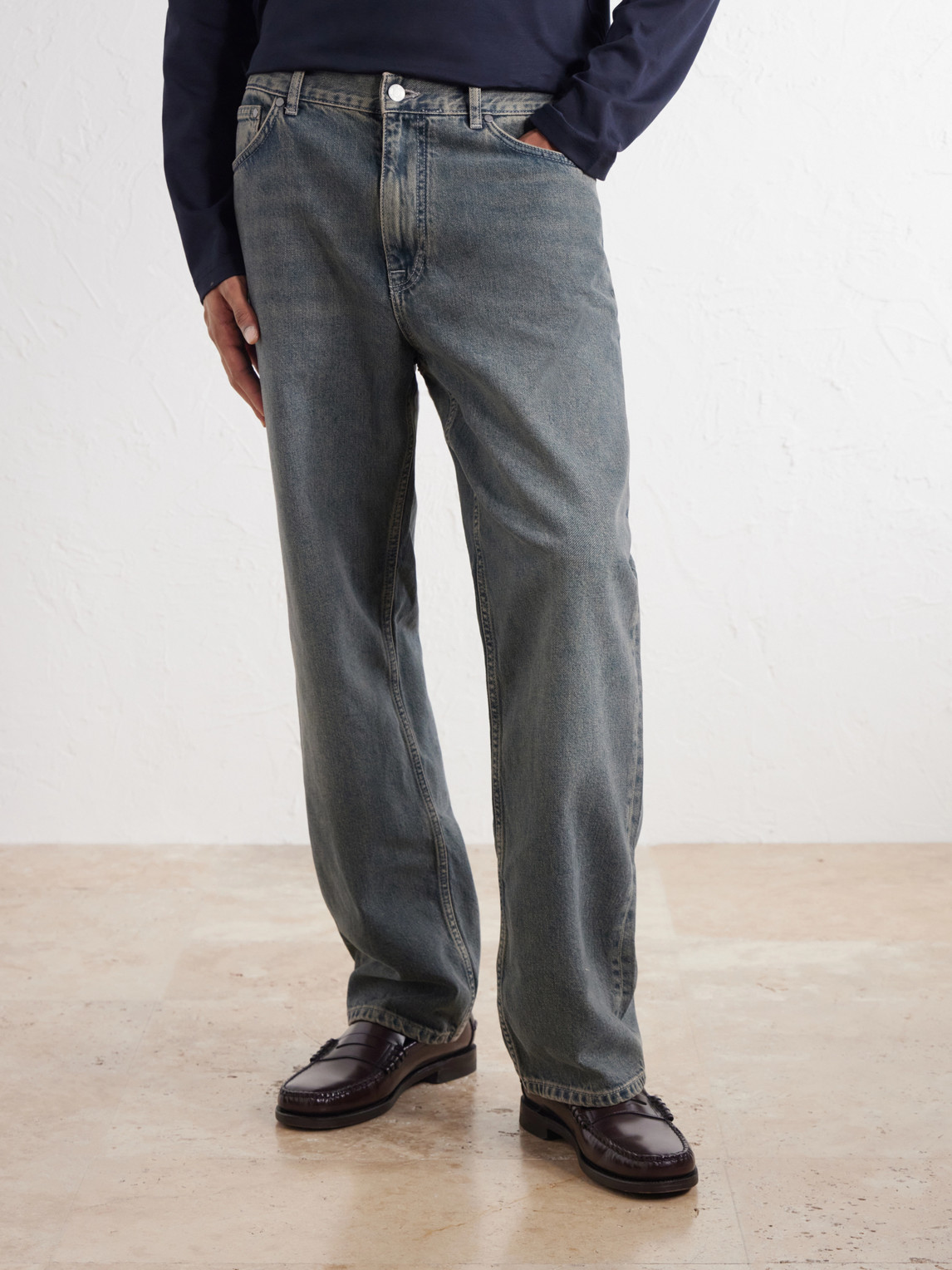 Otis 10074 Straight-Leg Jeans