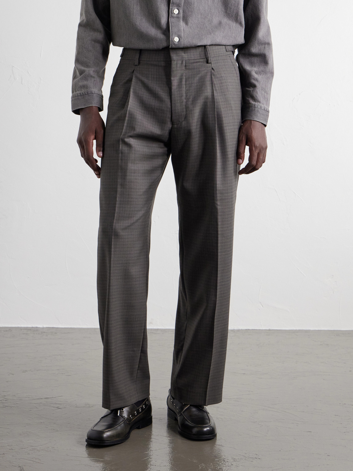 Kay 10071 Straight-Leg Pleated Checked Basketweave Wool-Blend Trousers