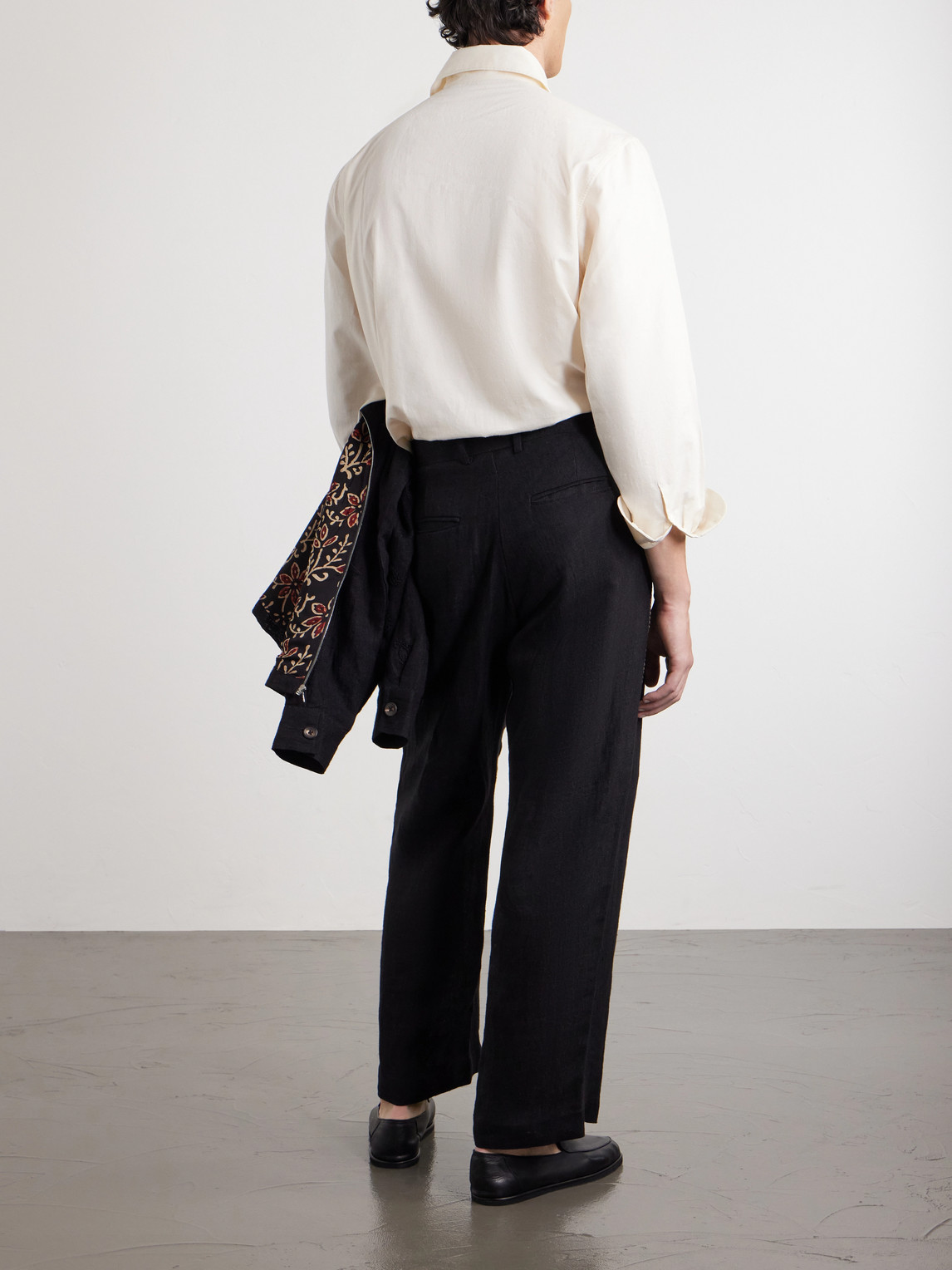 Straight-Leg Zardozi Embroidered Pleated Linen Trousers