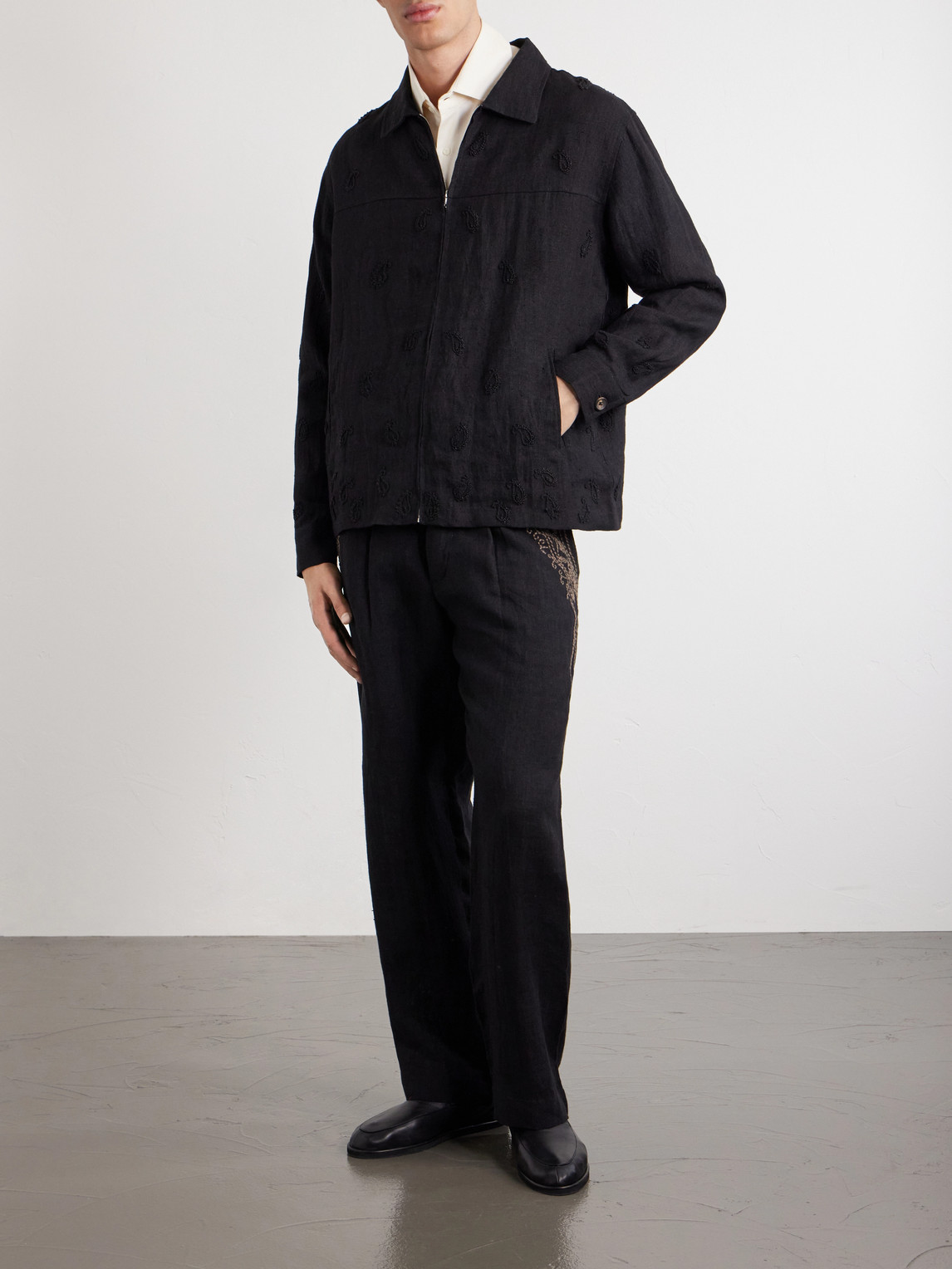 Straight-Leg Zardozi Embroidered Pleated Linen Trousers