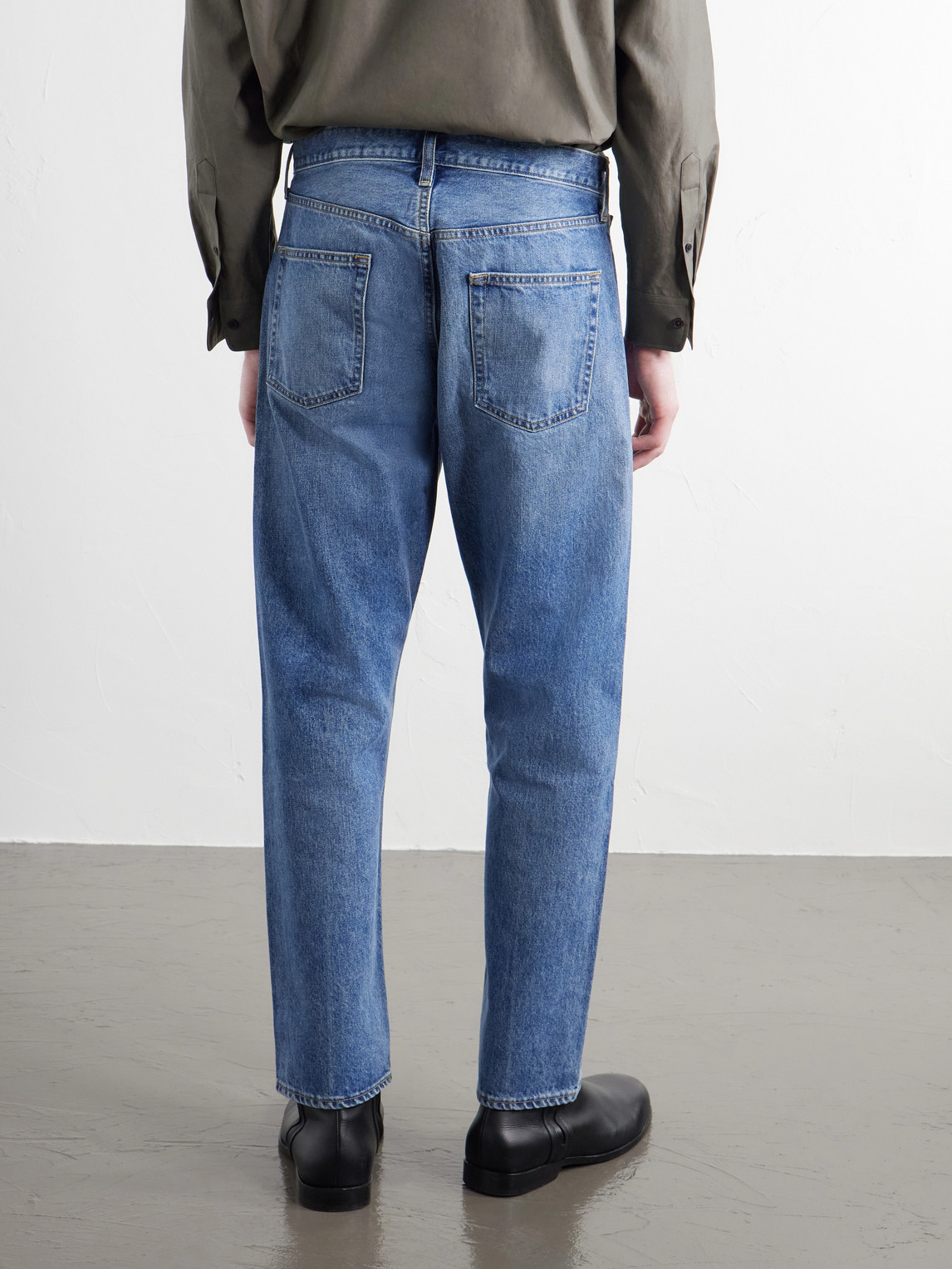 90'S Straight-Leg Washed Jeans