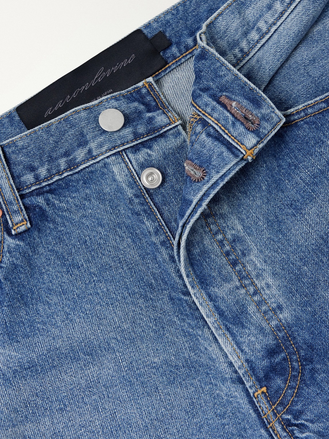 90'S Straight-Leg Washed Jeans