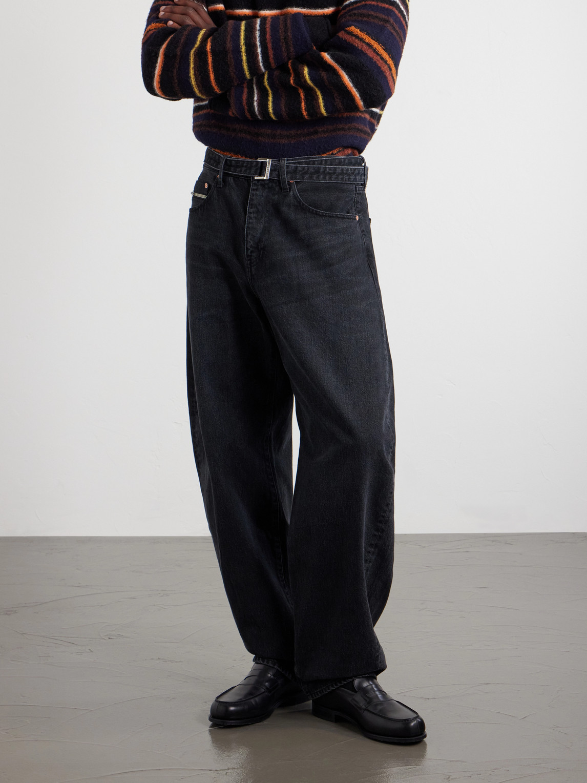 Wide-Leg Belted Jeans