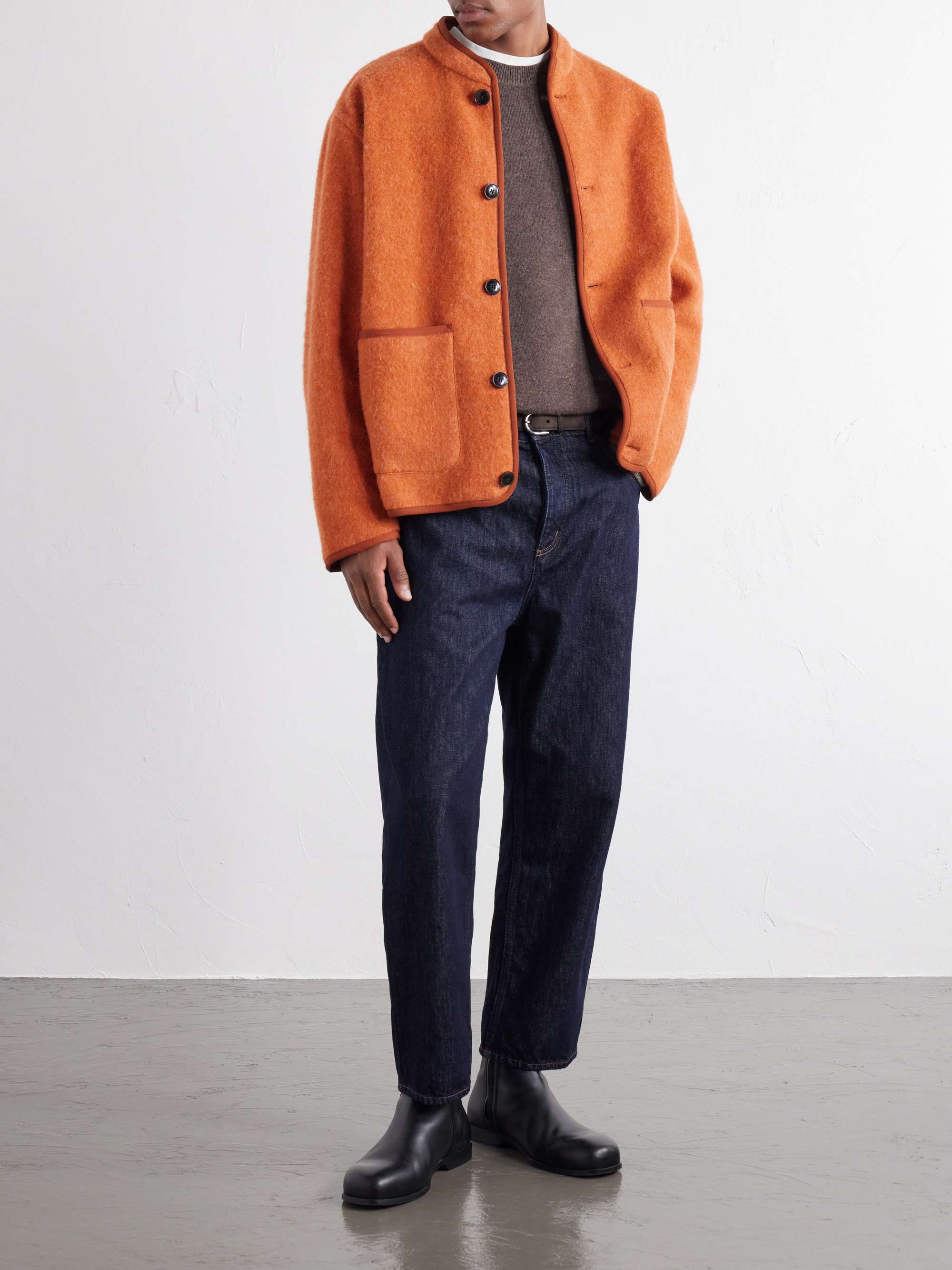 A KIND OF GUISE 