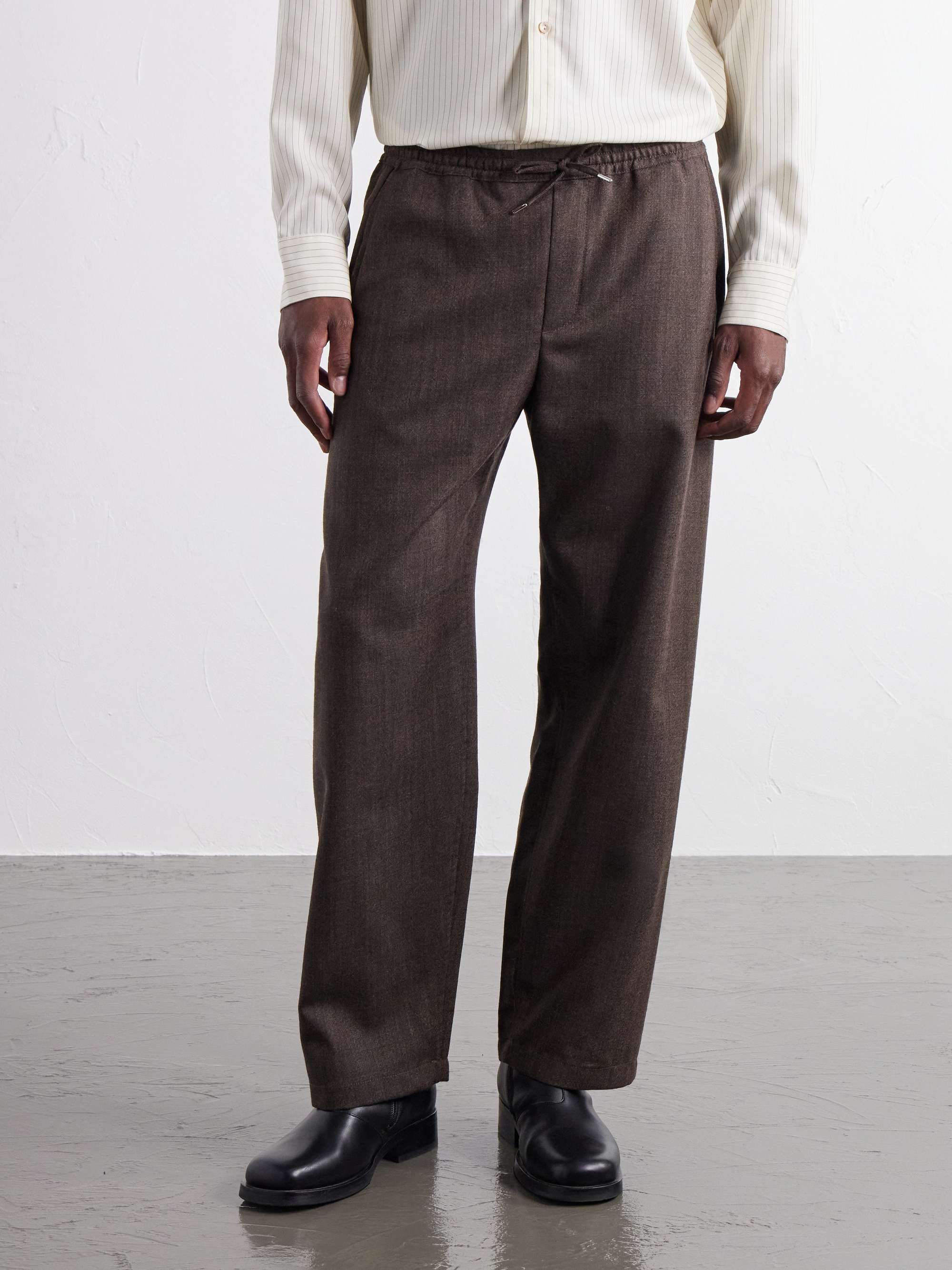A KIND OF GUISE 