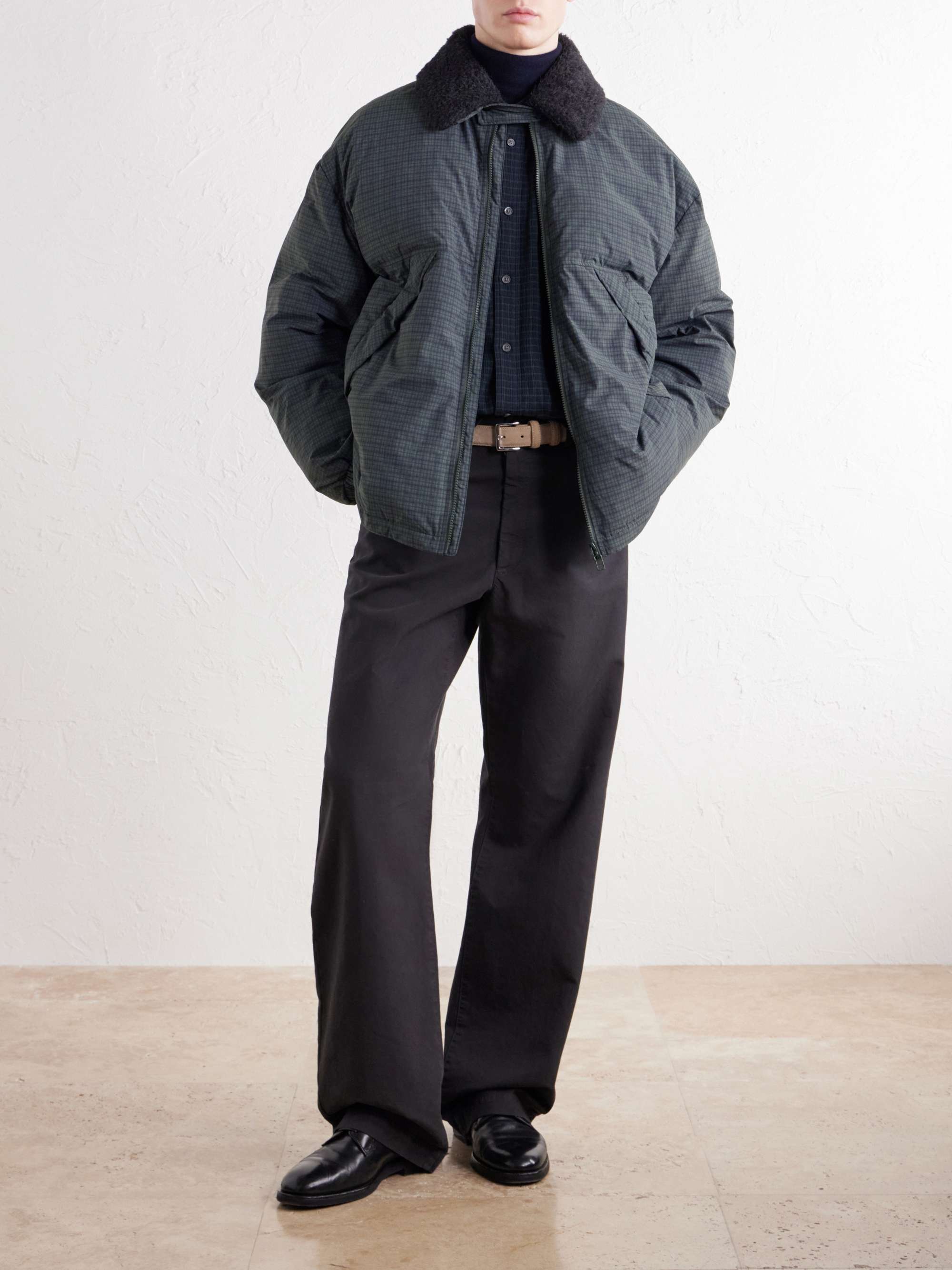 A KIND OF GUISE 