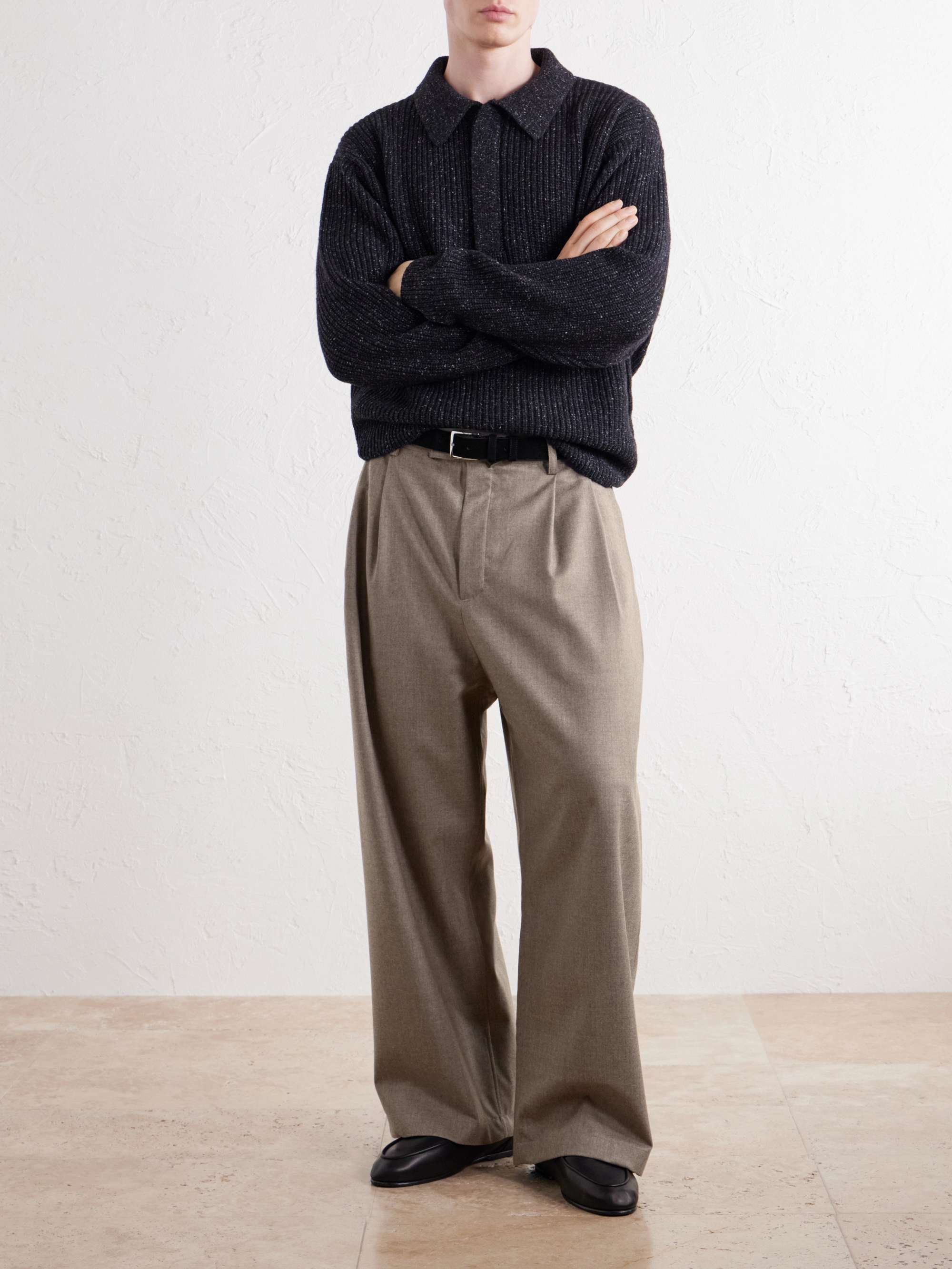 A KIND OF GUISE 