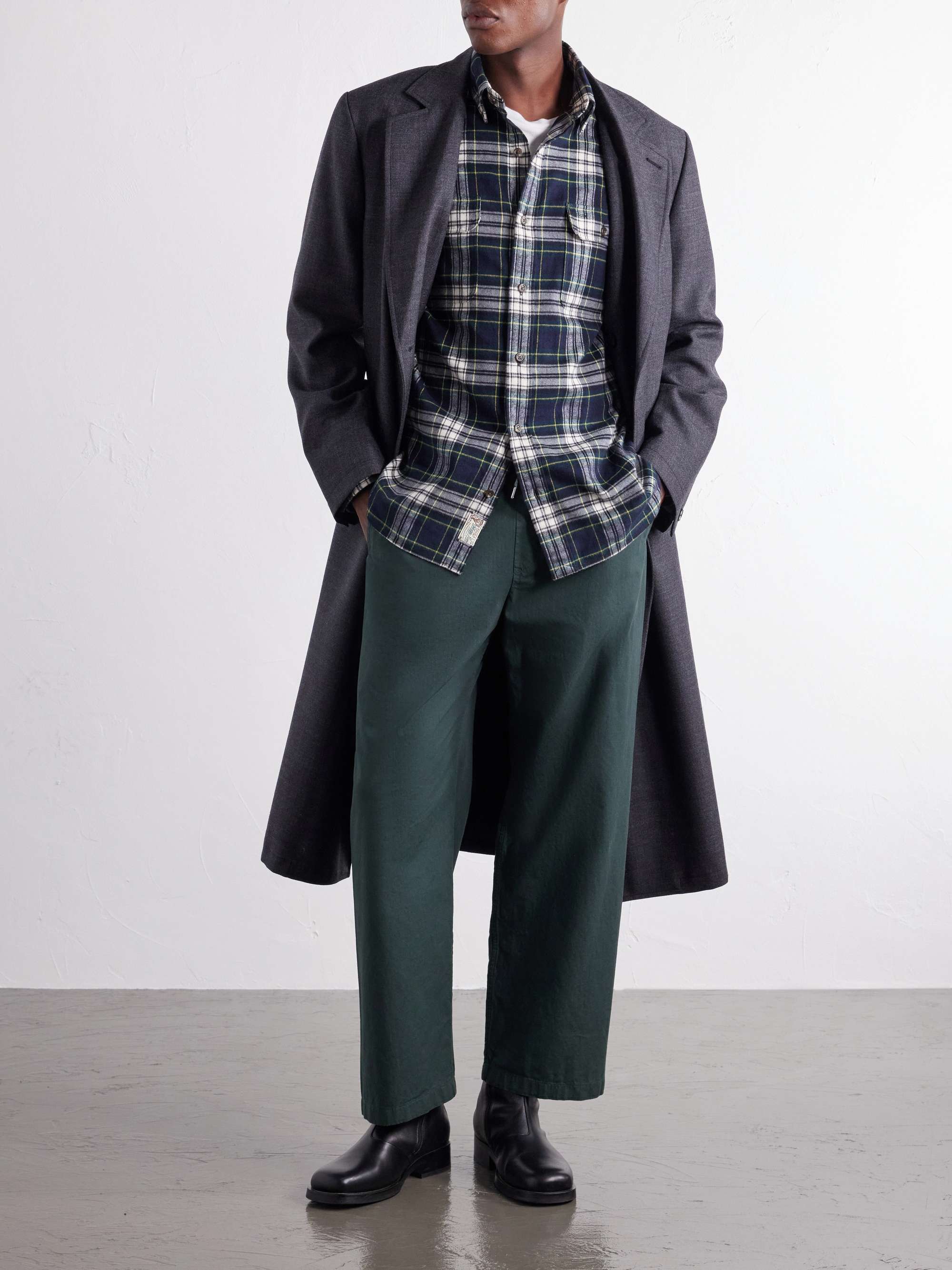 A KIND OF GUISE 