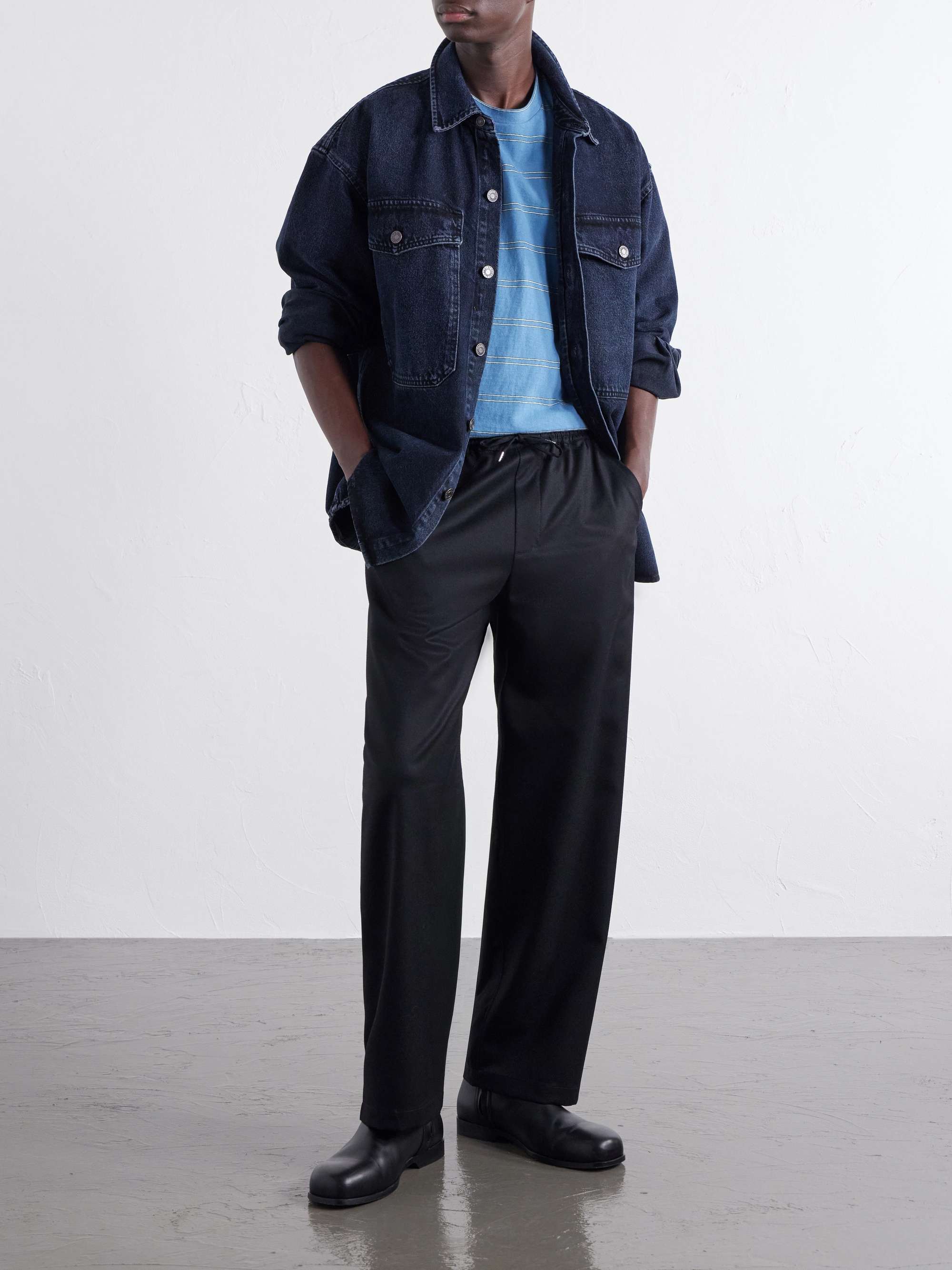 A KIND OF GUISE 