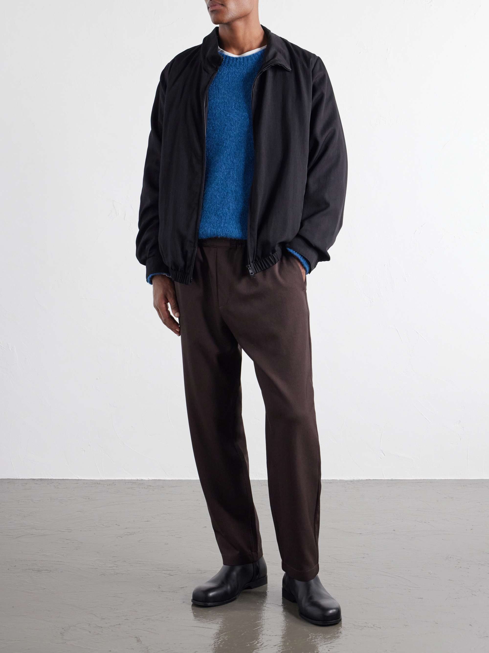 A KIND OF GUISE 