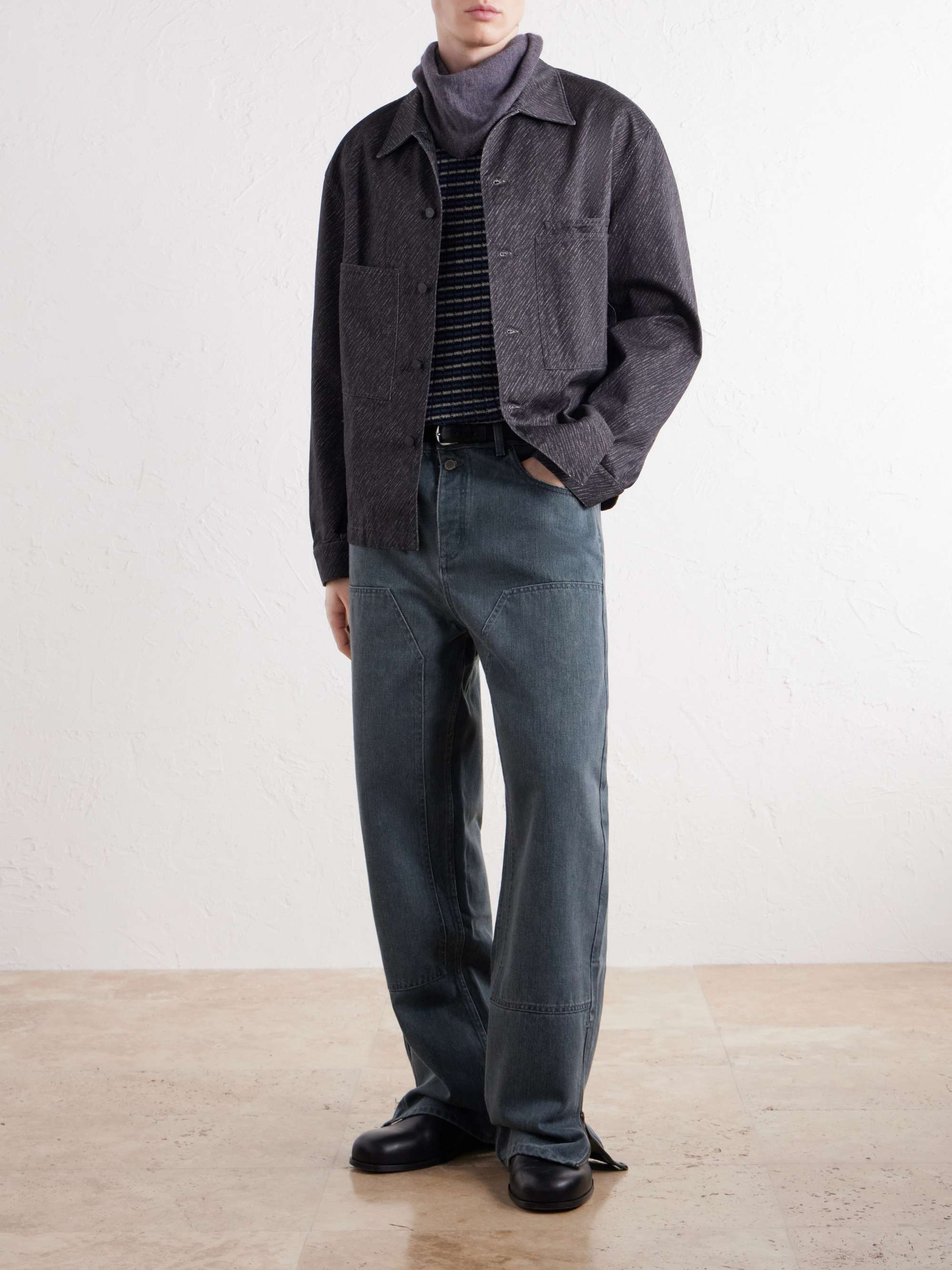 A KIND OF GUISE 