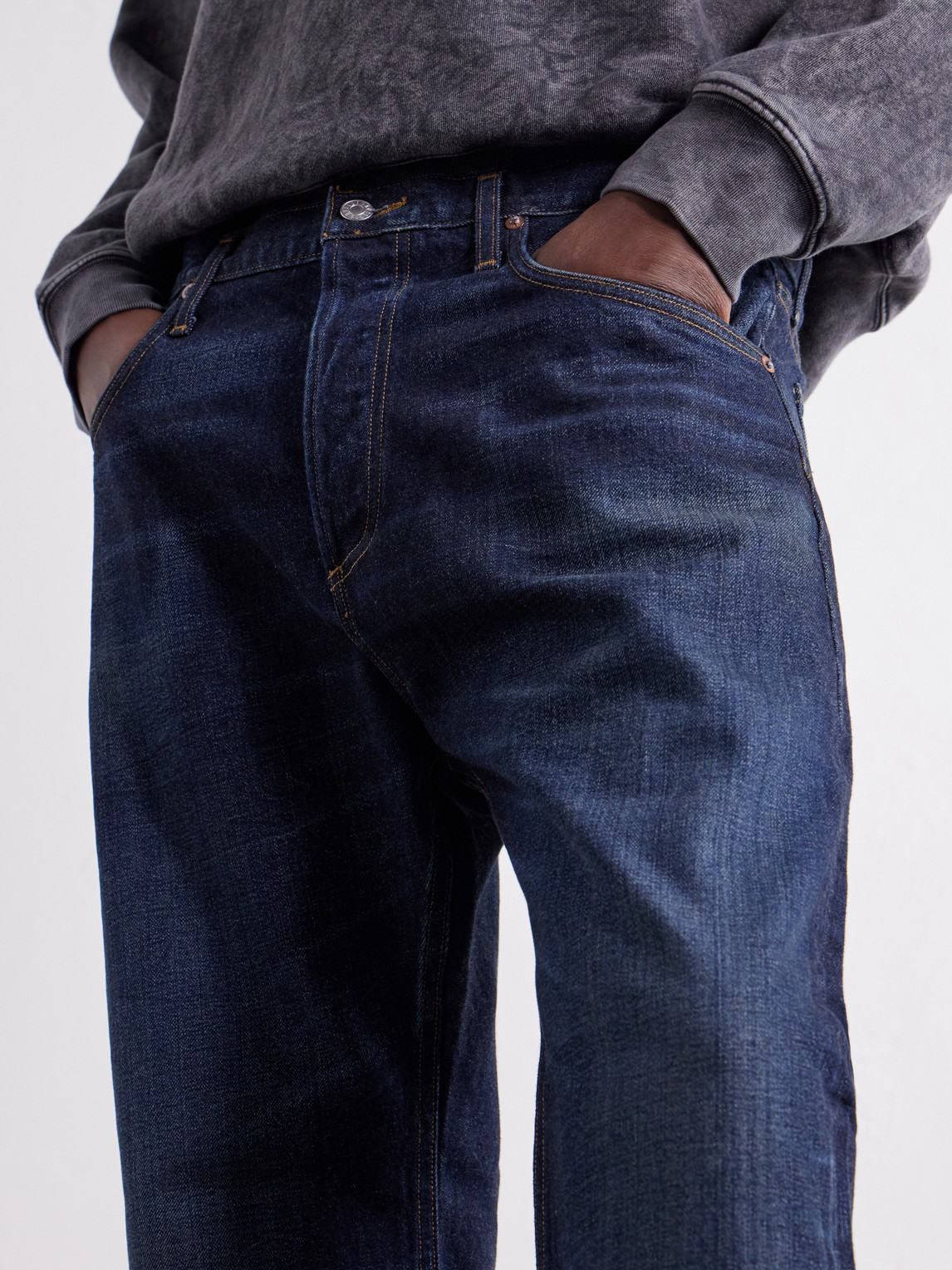 Magnus Wide-Leg Jeans