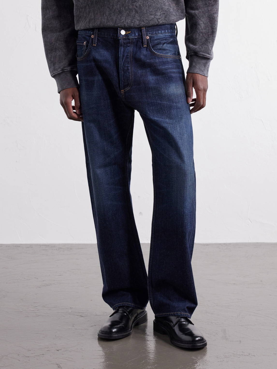 Magnus Wide-Leg Jeans
