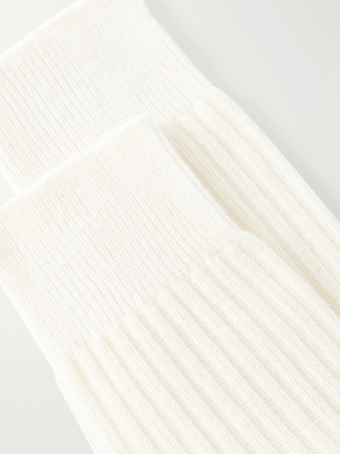 Ribbed Cashmere Socks
